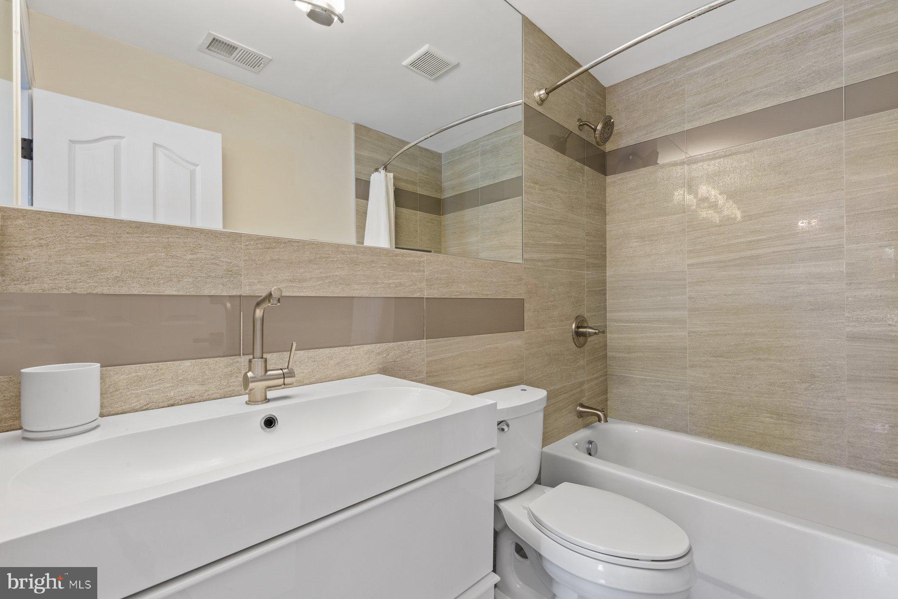 FAIRWOOD - Residential