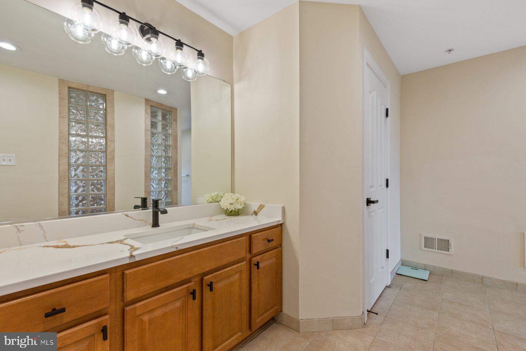 FAIRWOOD - Residential