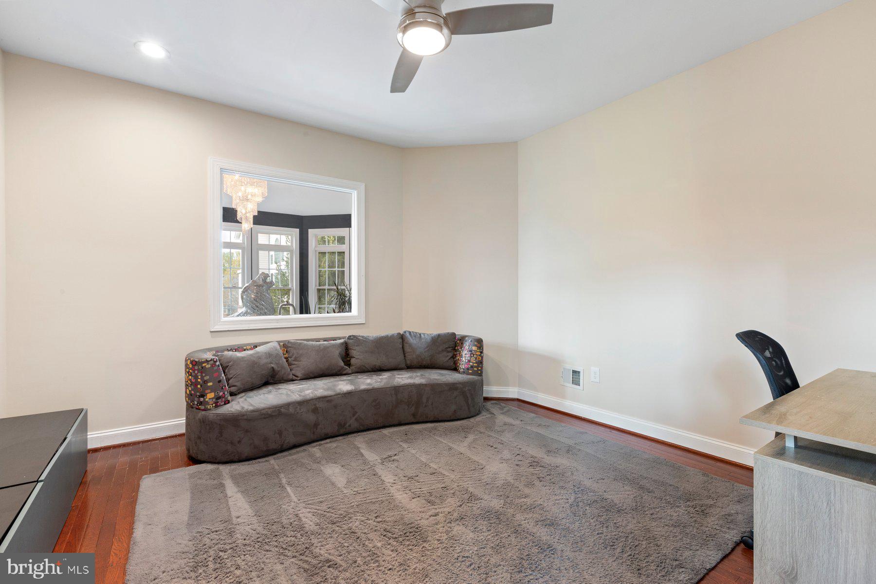 FAIRWOOD - Residential