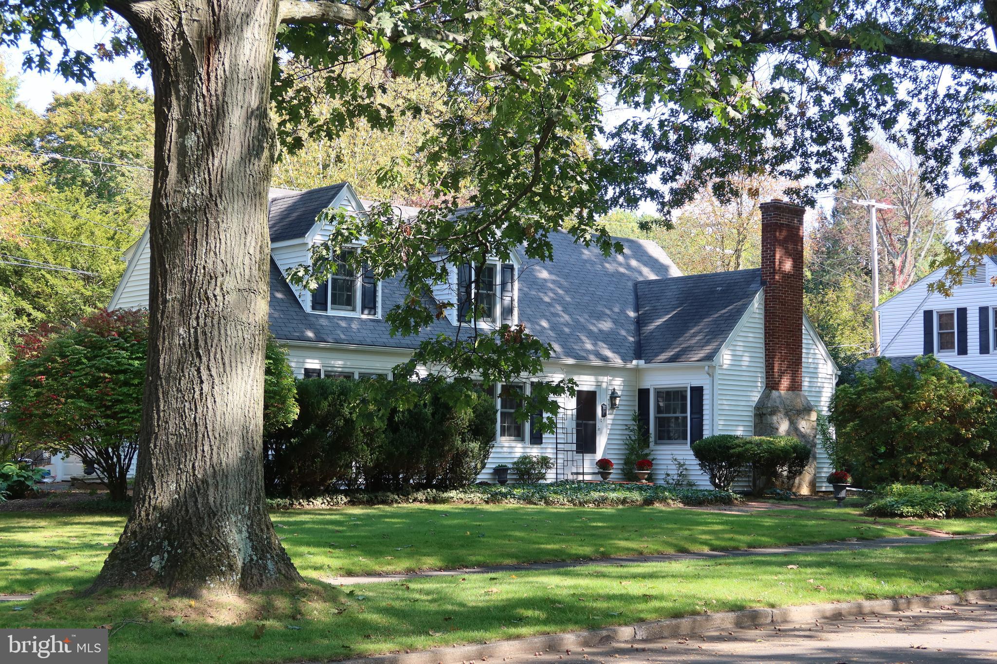 COLLEGE HEIGHTS - Residential