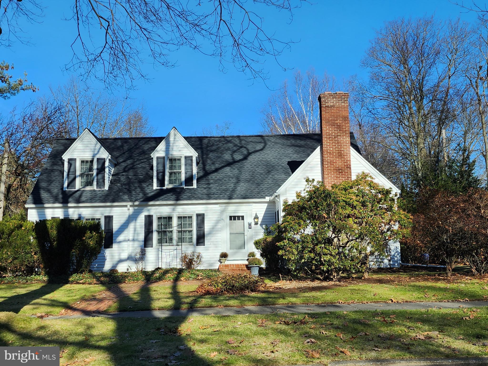 COLLEGE HEIGHTS - Residential
