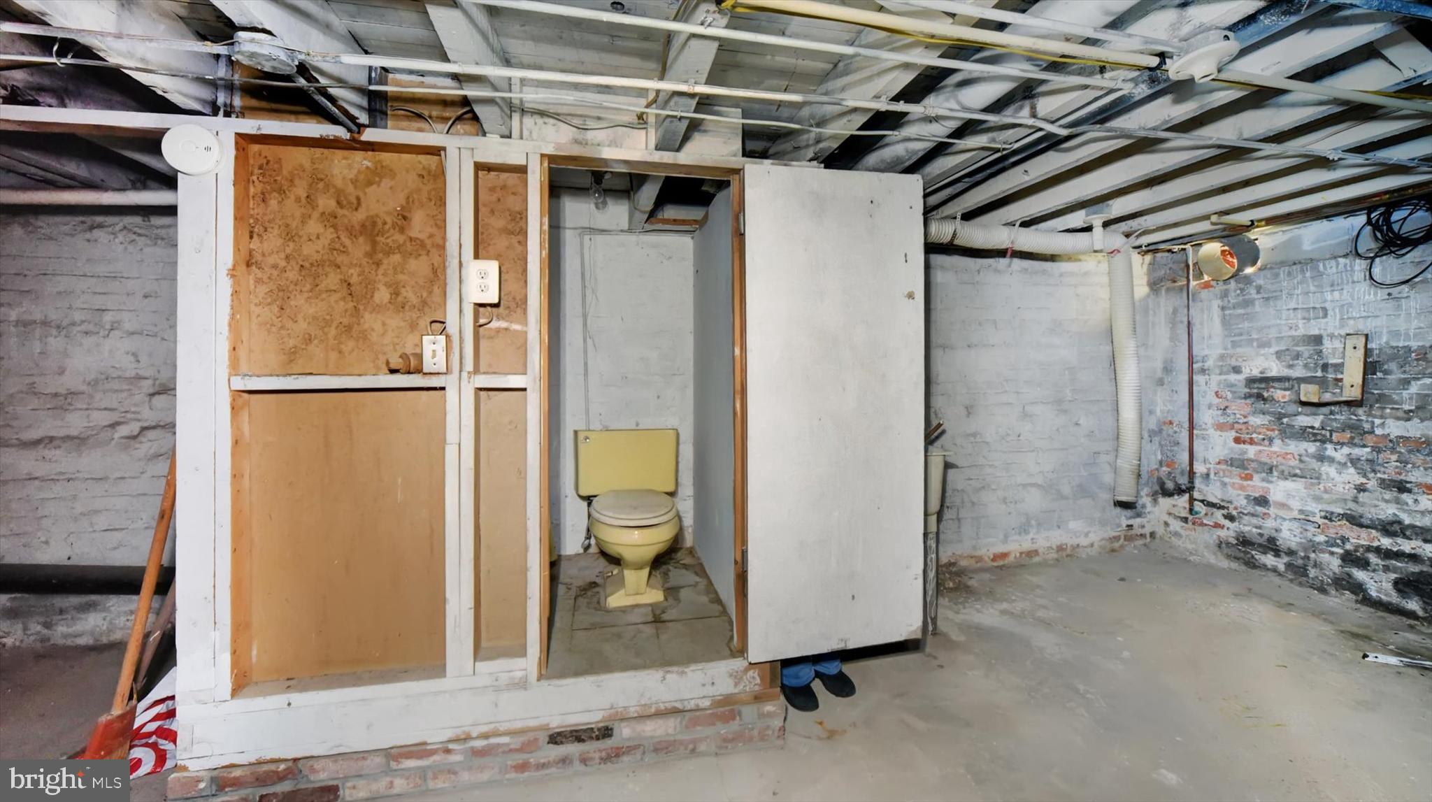 HIGHLANDTOWN - Residential