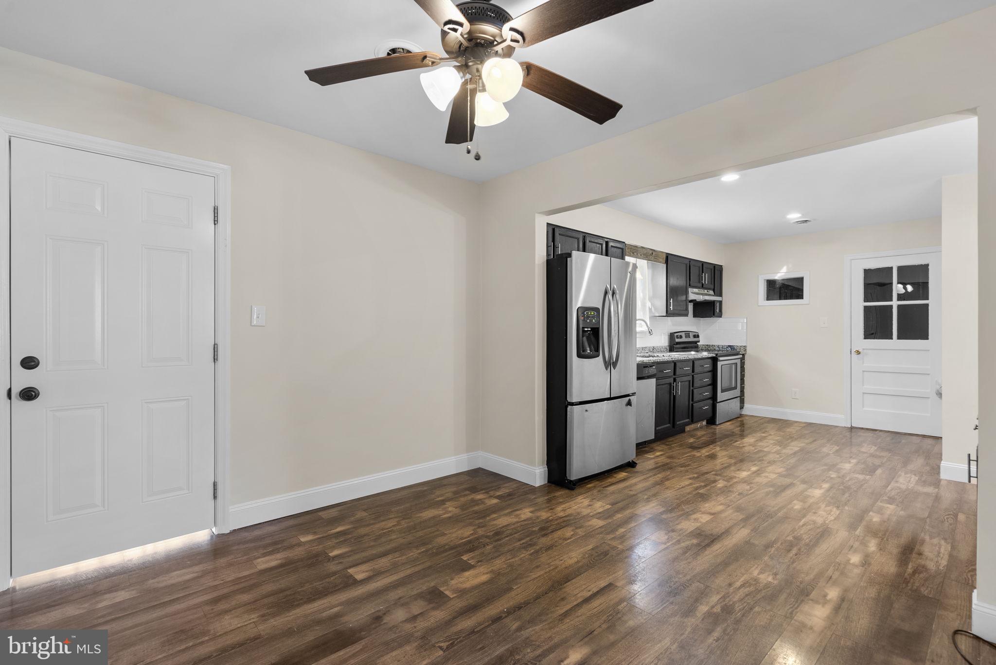 GOLDEN BEACH - Residential