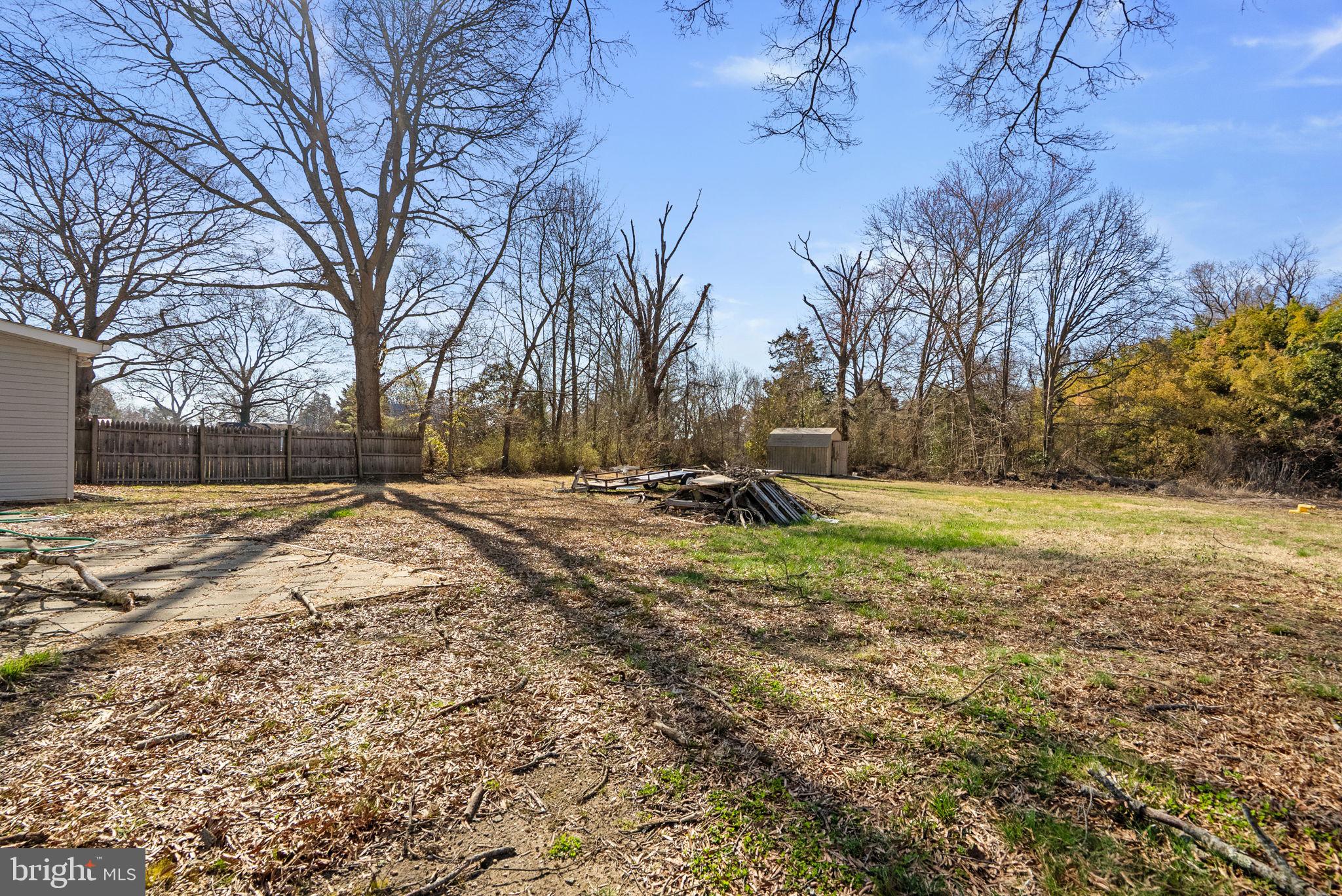 GOLDEN BEACH - Residential