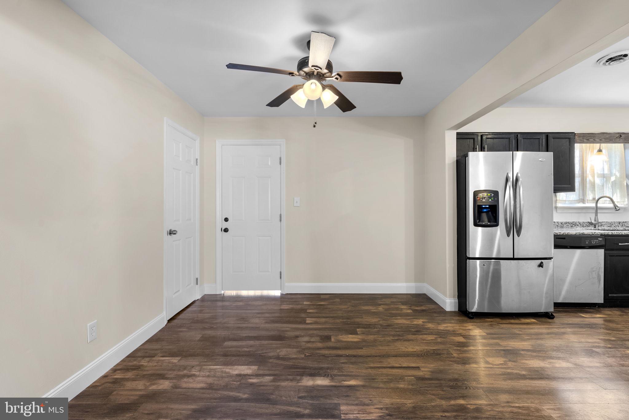 GOLDEN BEACH - Residential