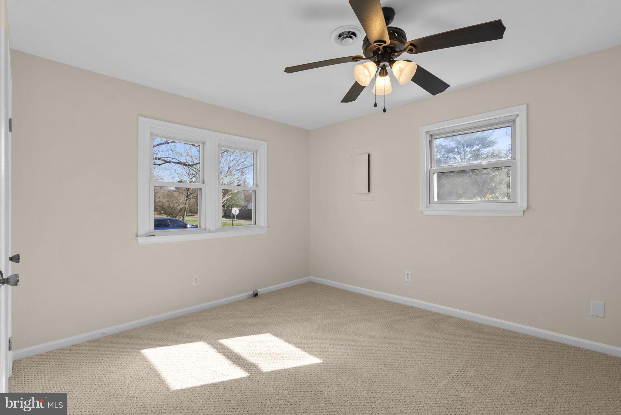 GOLDEN BEACH - Residential