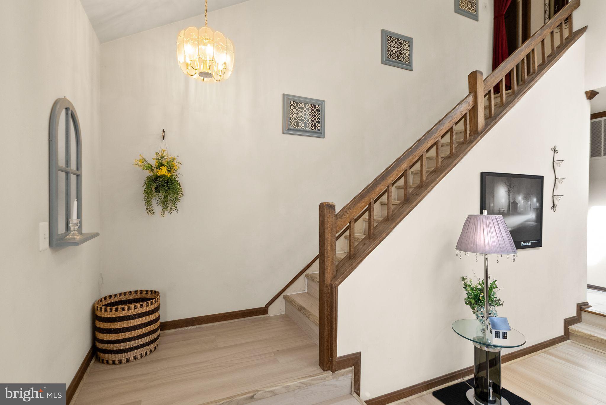 LAKE FAIRFAX PARK ESTATE - Residential