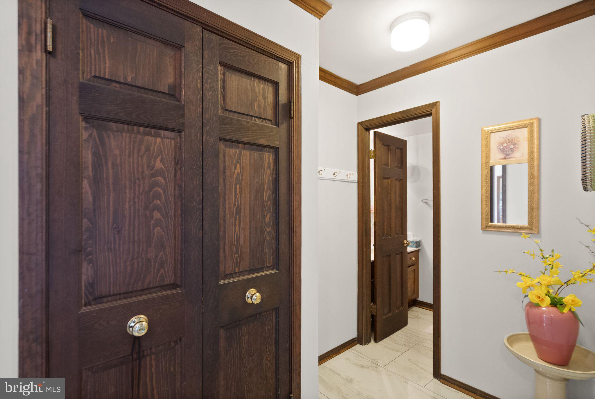 LAKE FAIRFAX PARK ESTATE - Residential