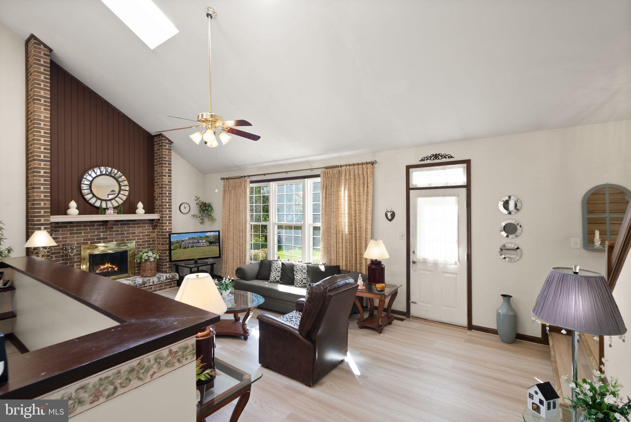 LAKE FAIRFAX PARK ESTATE - Residential