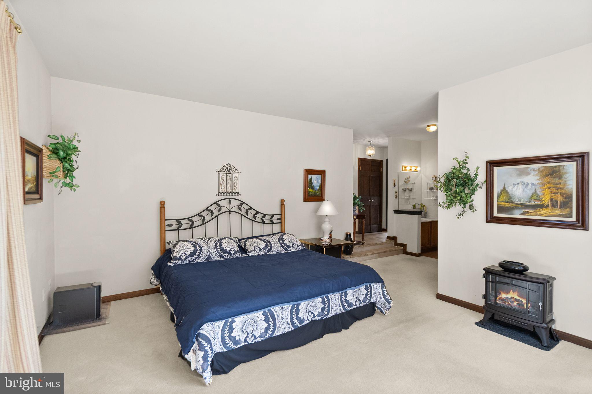 LAKE FAIRFAX PARK ESTATE - Residential