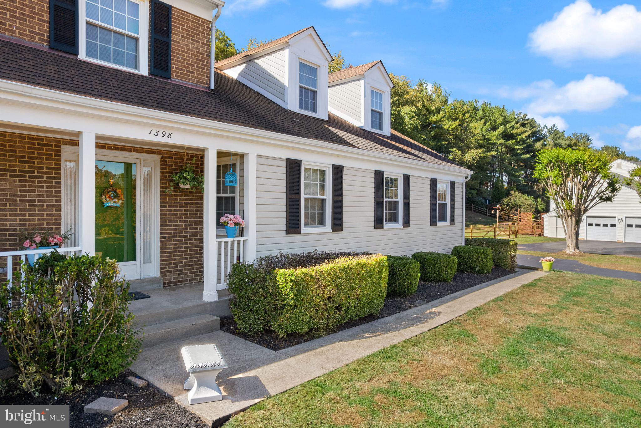 LAKE FAIRFAX PARK ESTATE - Residential