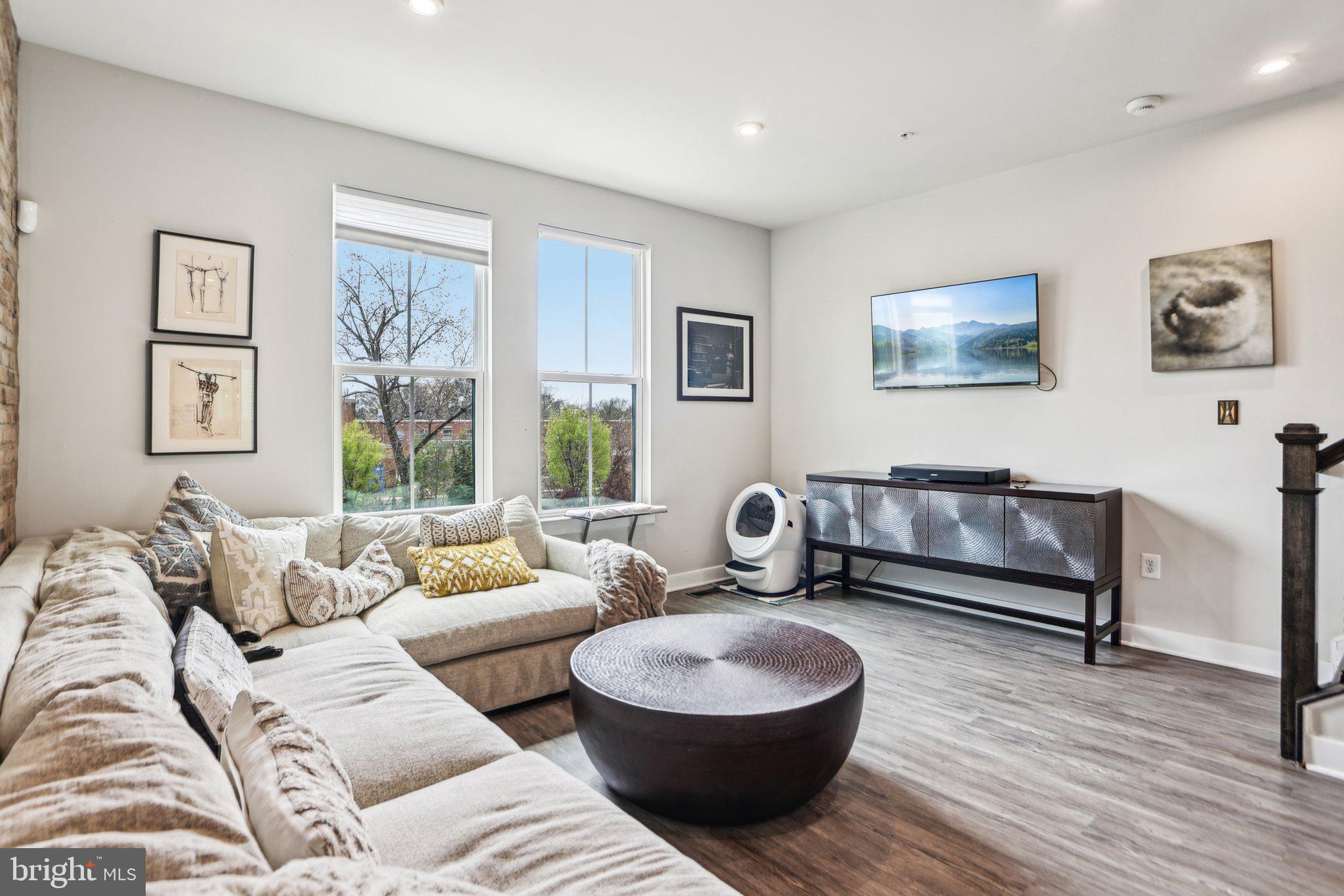 EDITORS PARK - Residential