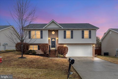 512 FORD CIRCLE INWOOD WV 25428