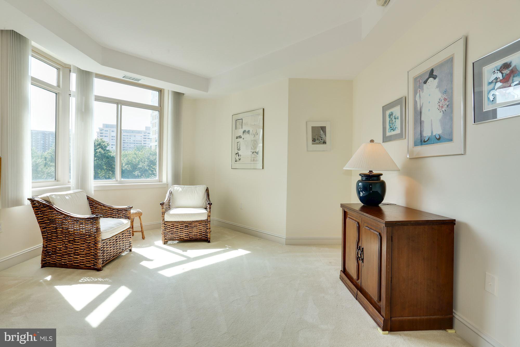 SOMERSET HOUSE CONDOS - Residential