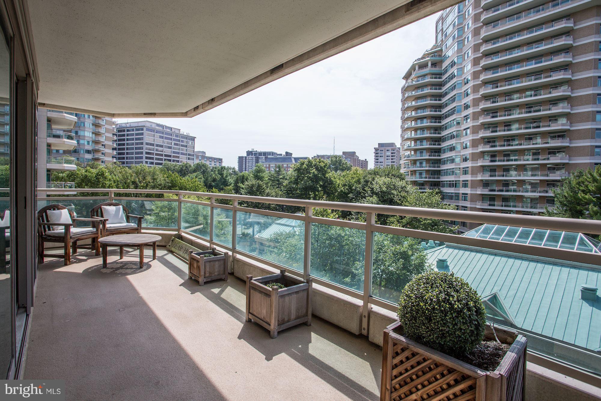 SOMERSET HOUSE CONDOS - Residential