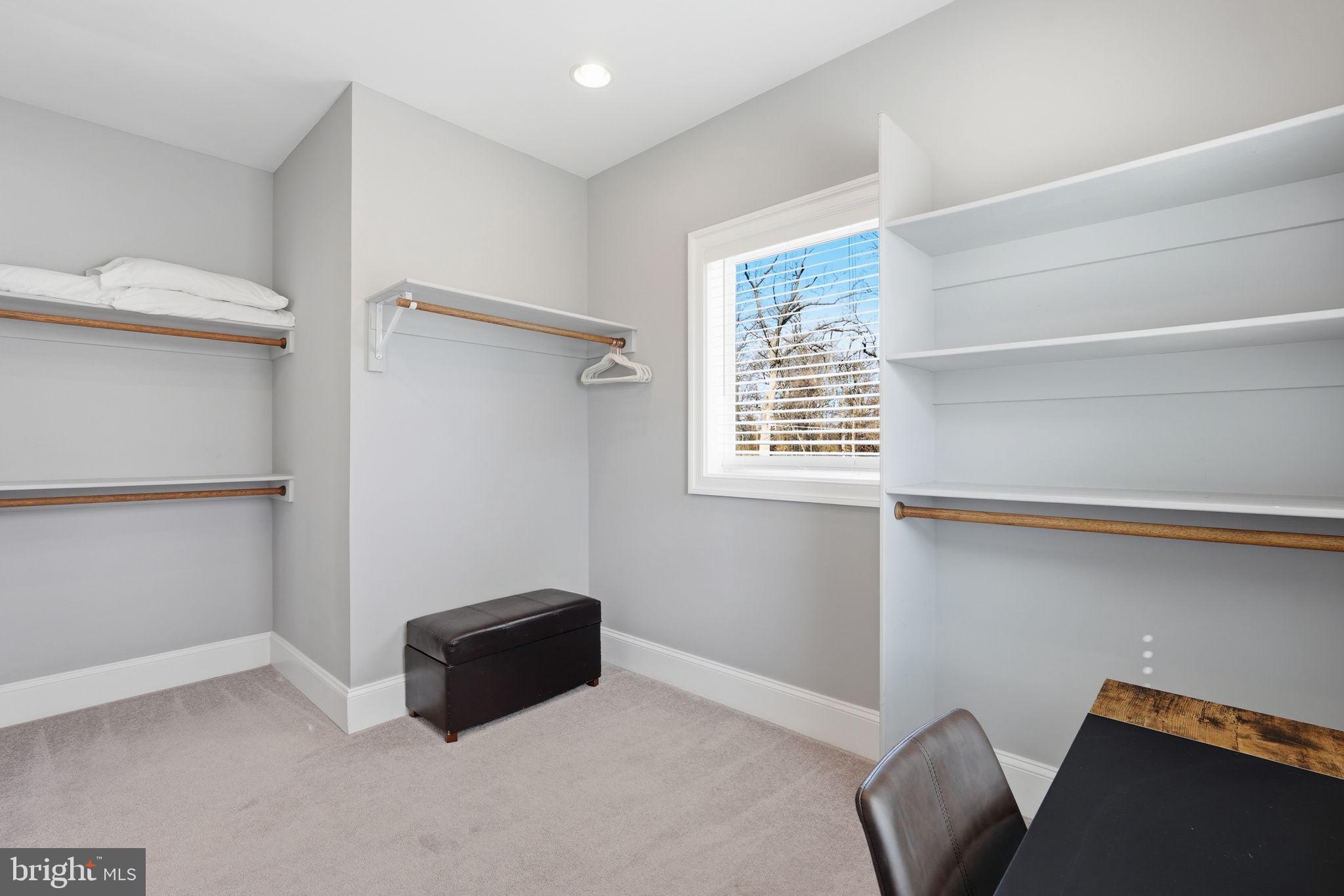 LINCOLN PARK - Residential