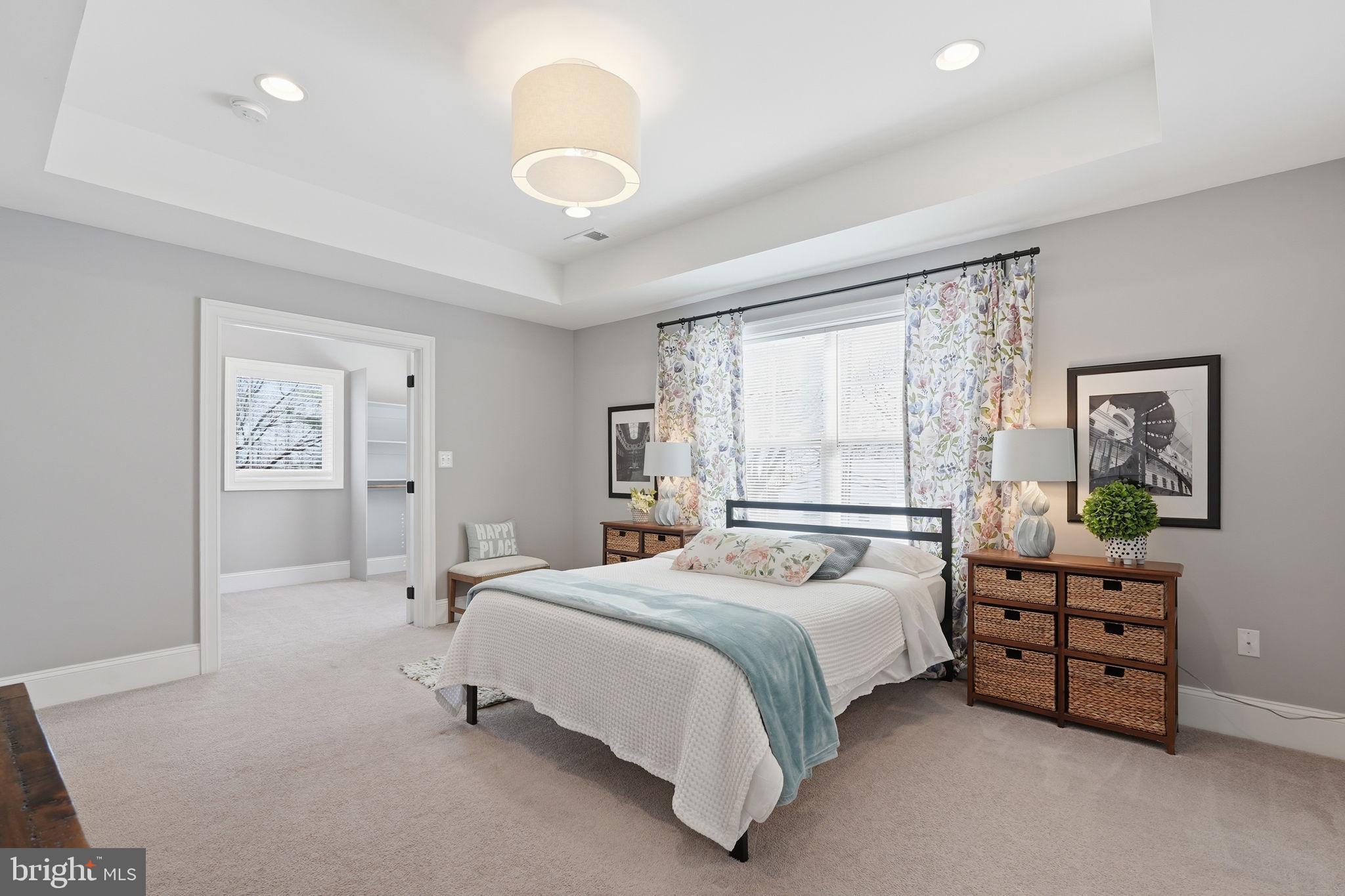LINCOLN PARK - Residential