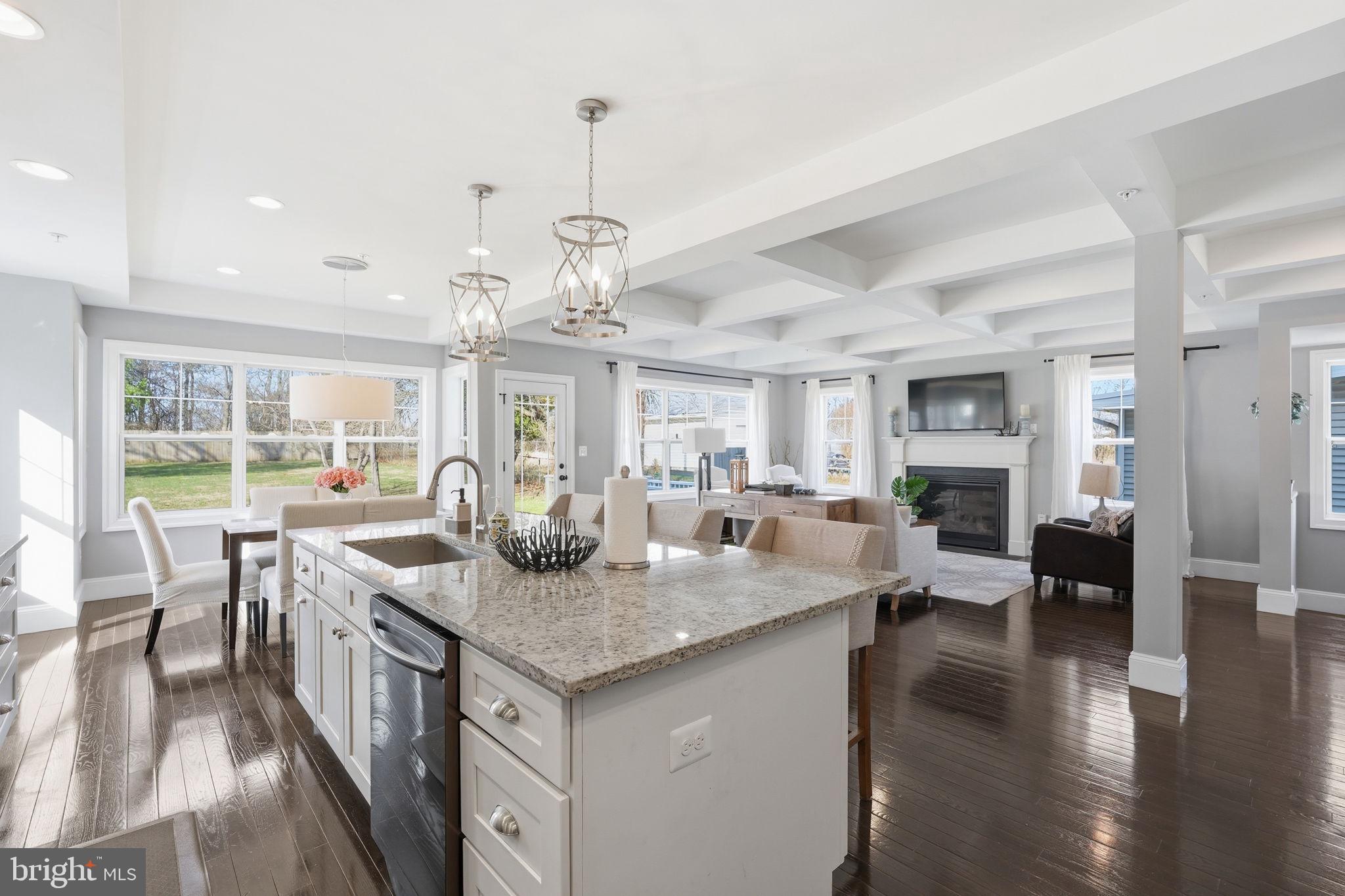 LINCOLN PARK - Residential