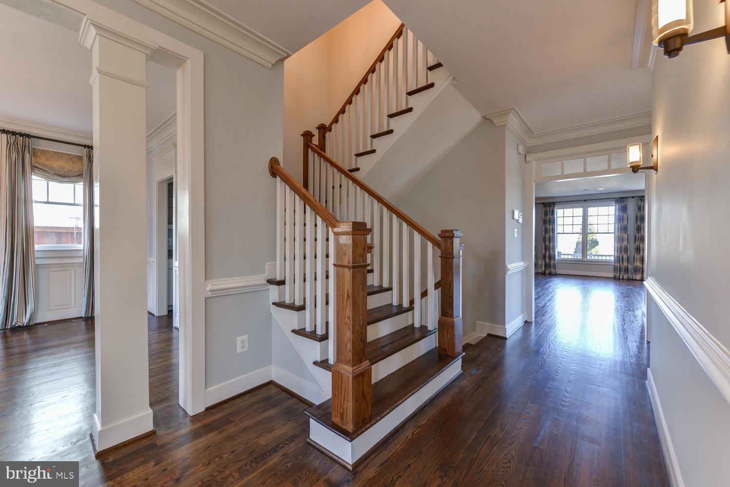 THE WILLIAMSBURG - Residential