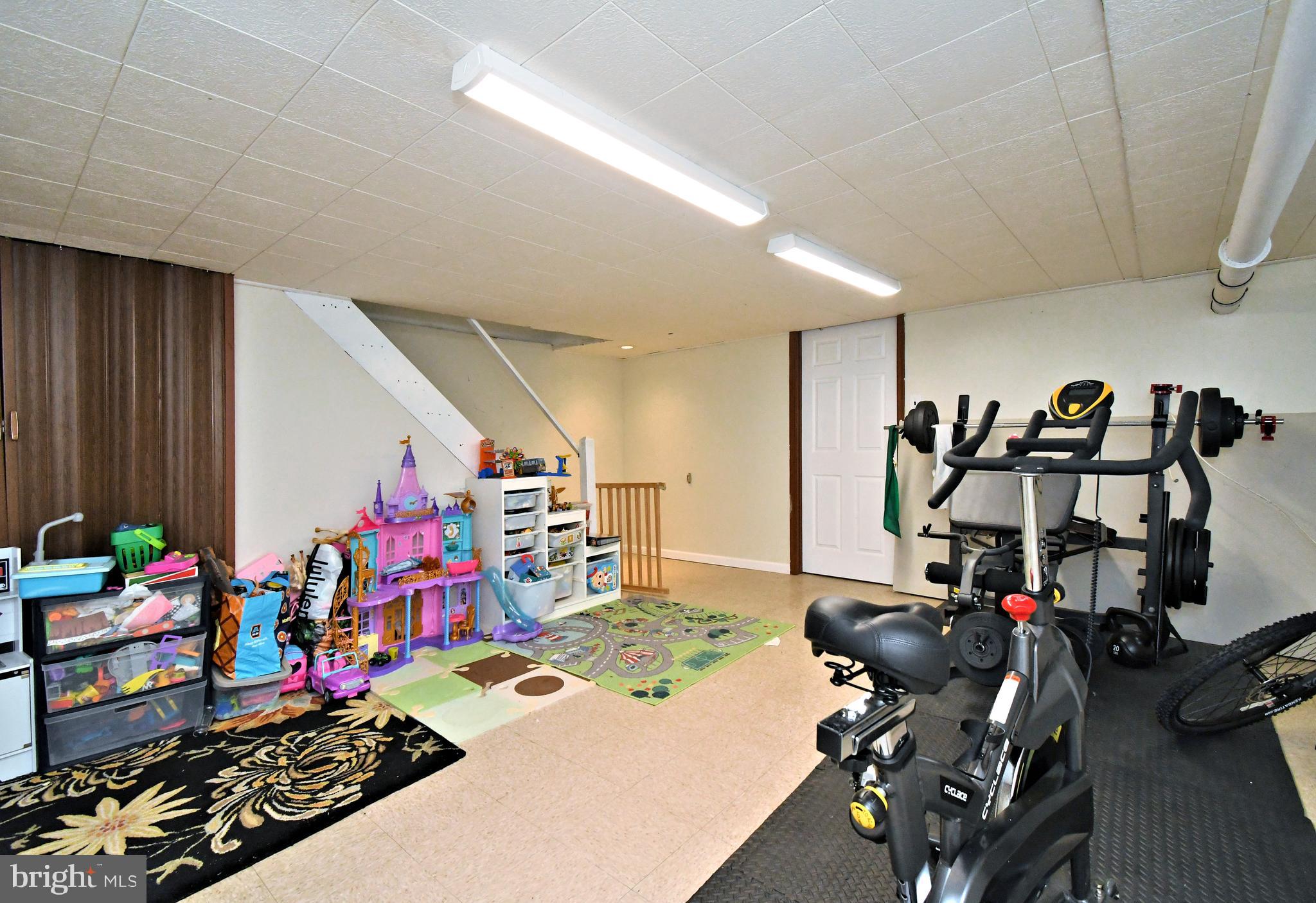 SHEFFIELD VIL - Residential