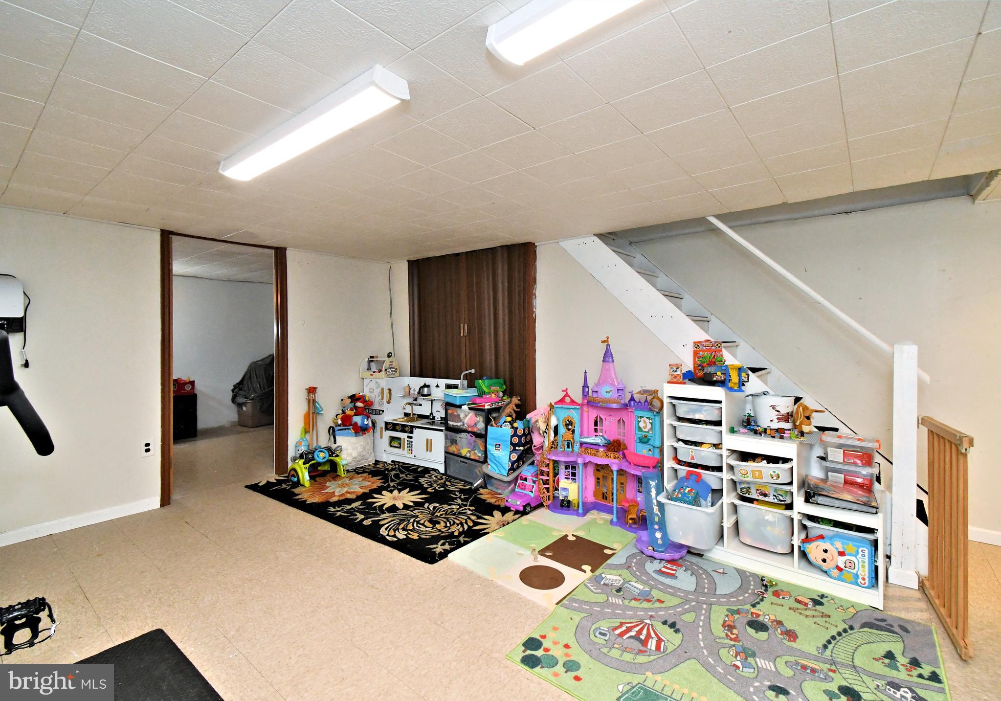 SHEFFIELD VIL - Residential