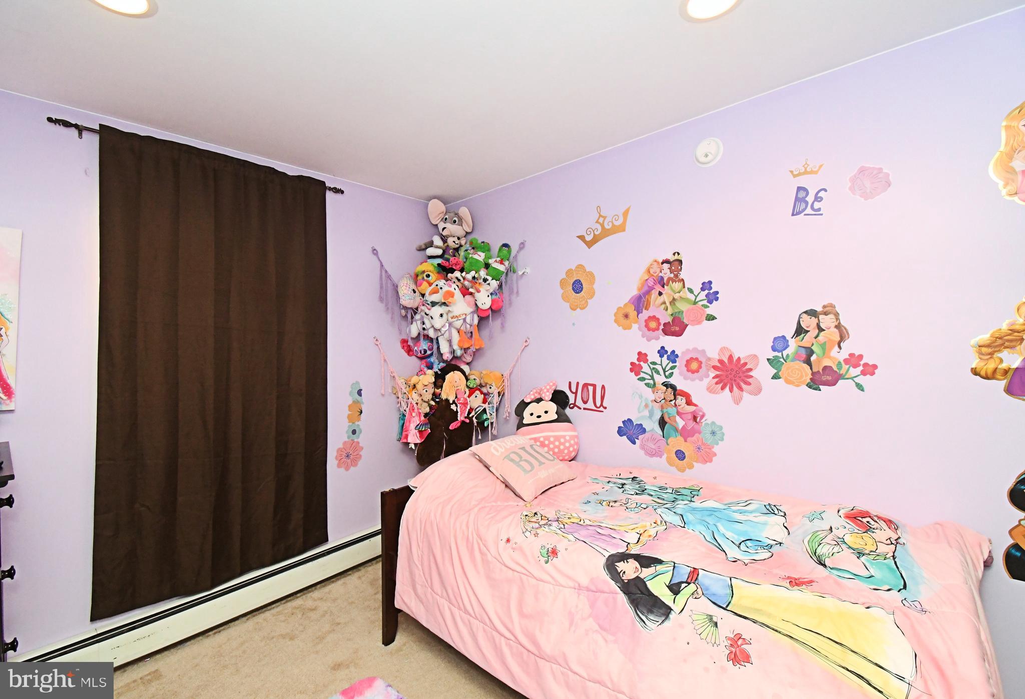 SHEFFIELD VIL - Residential