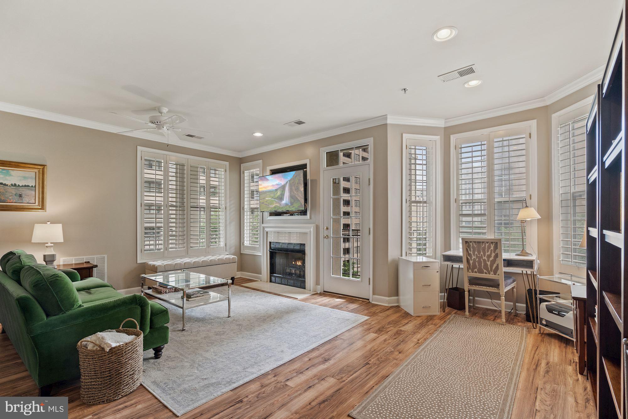 COURTHOUSE HILL - Residential