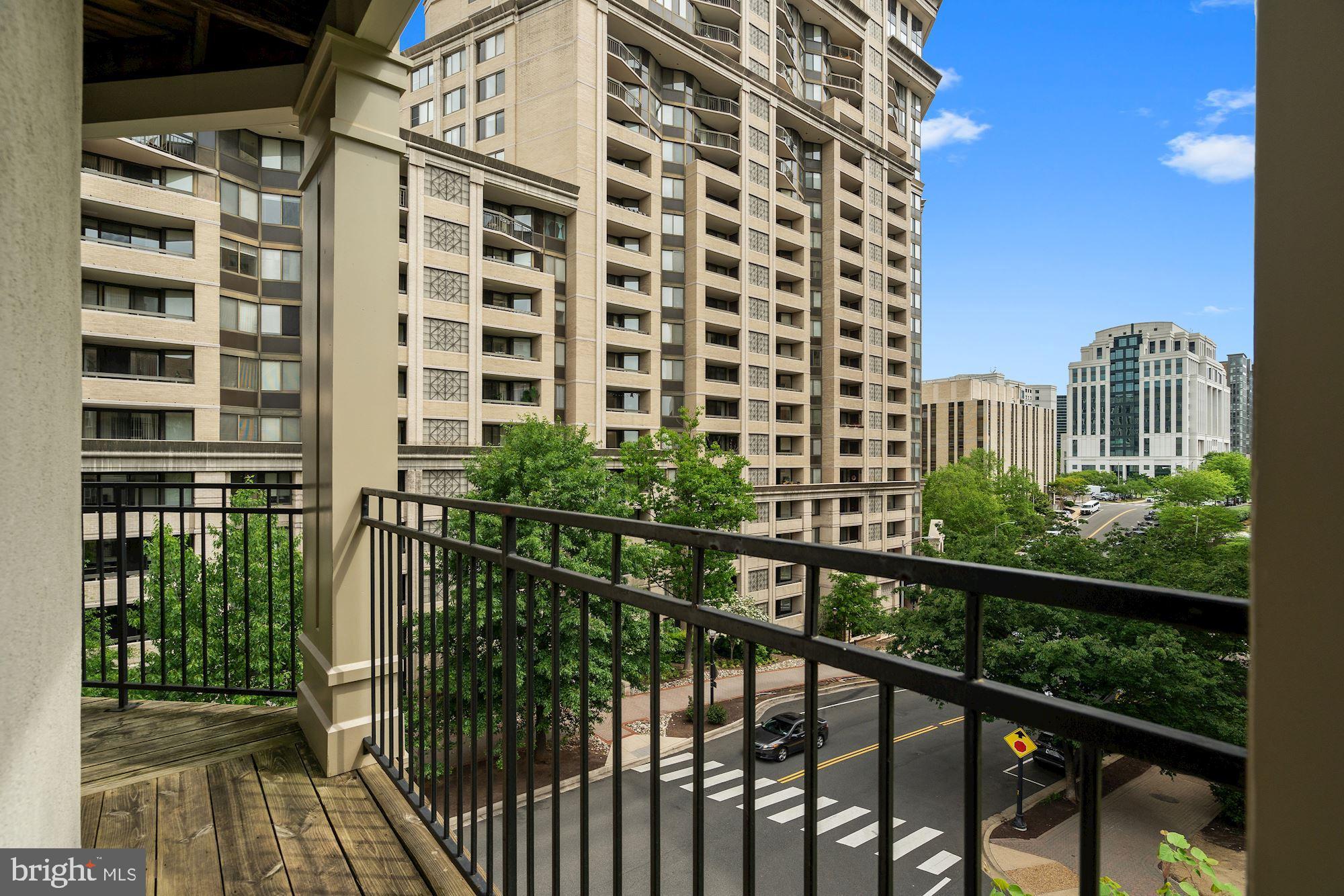 COURTHOUSE HILL - Residential