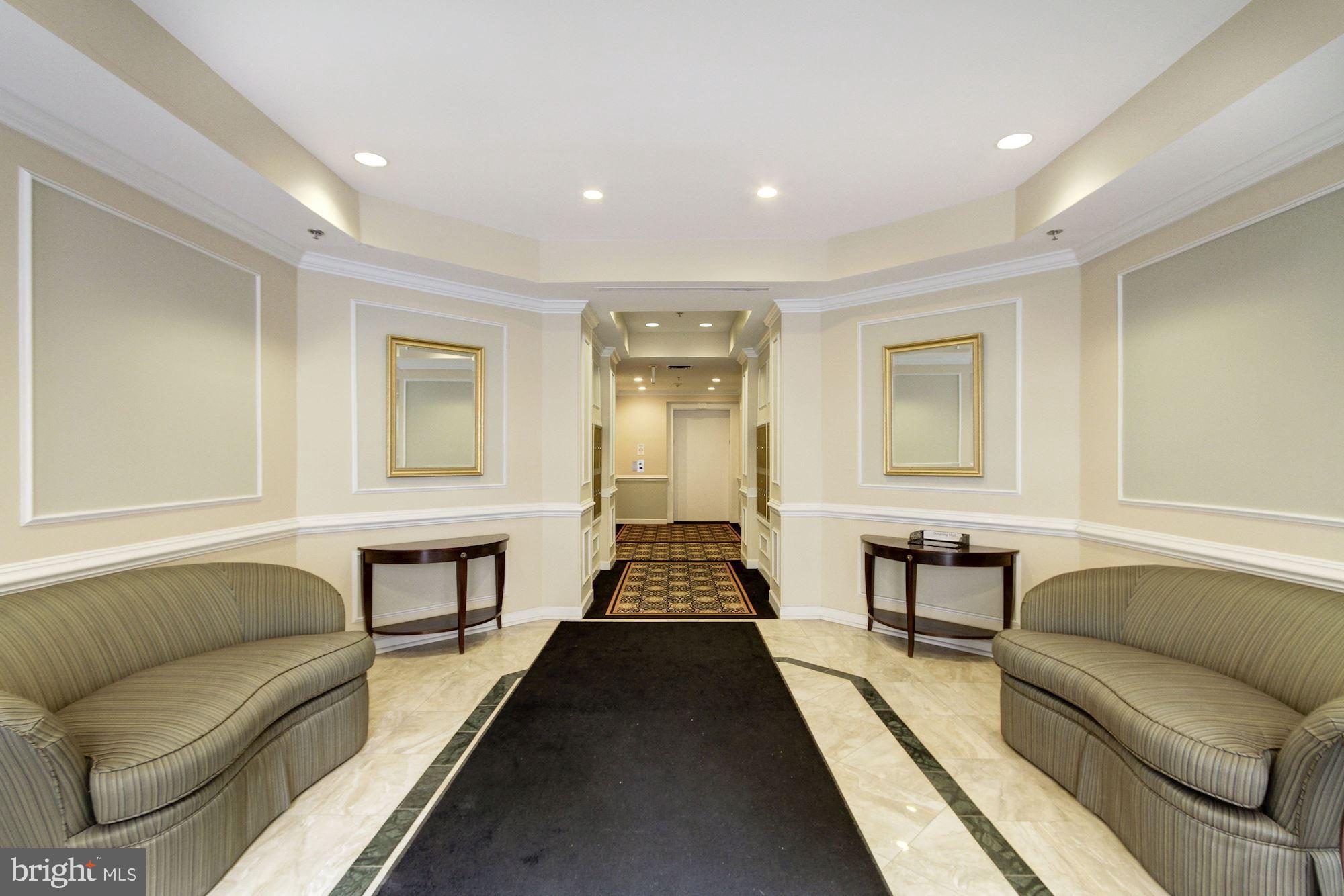 COURTHOUSE HILL - Residential