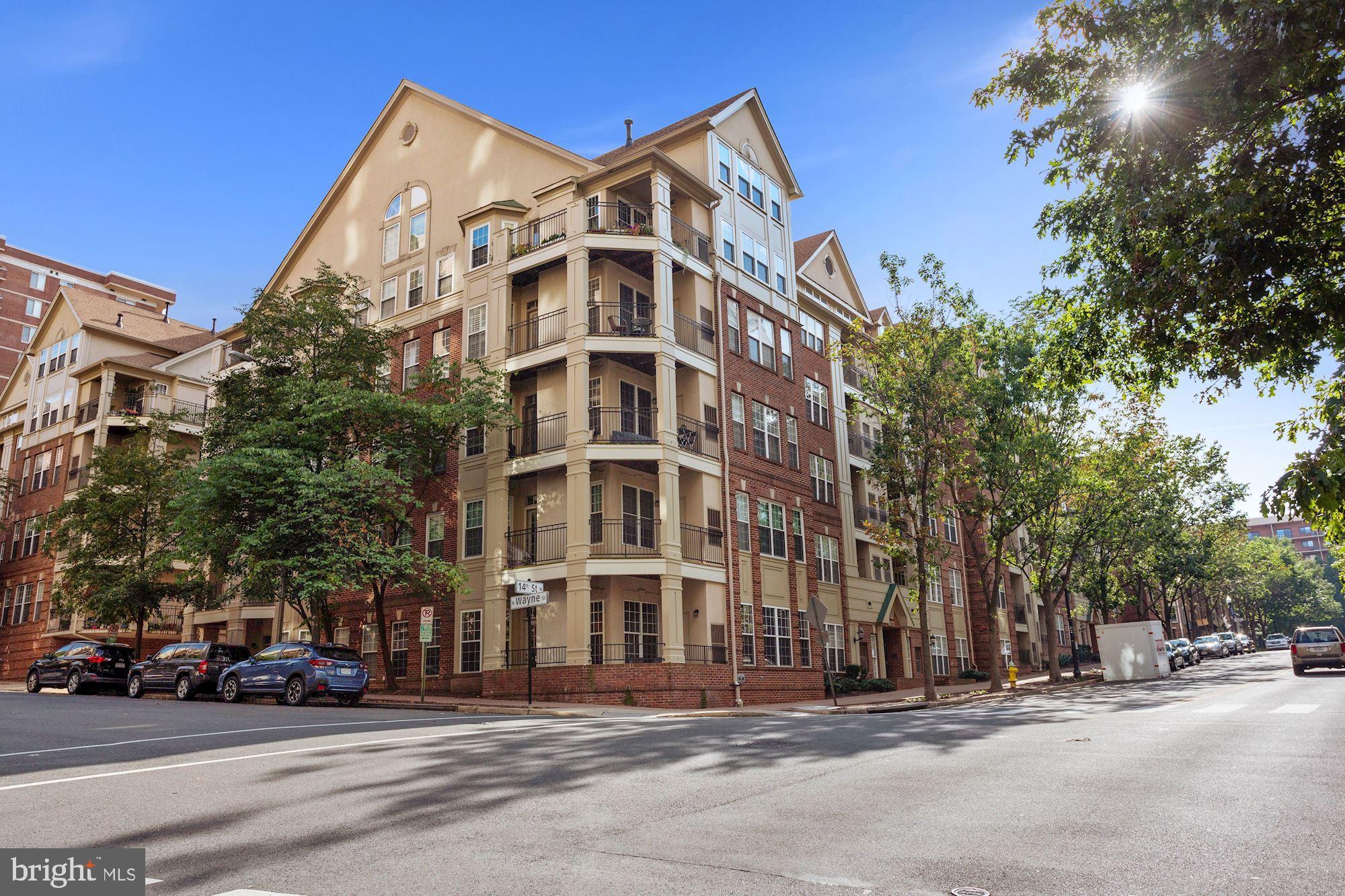 COURTHOUSE HILL - Residential