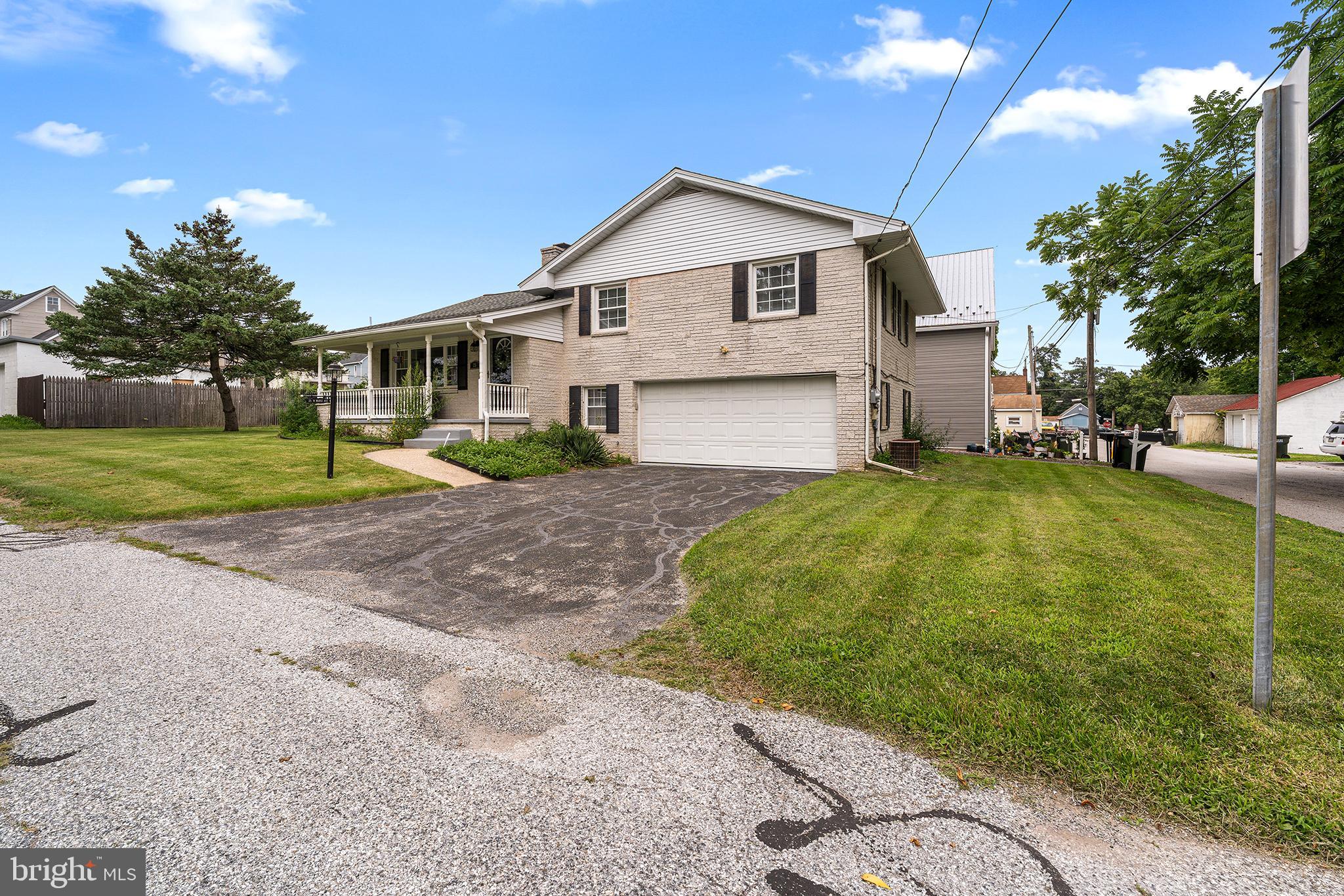 25 W MAPLE AVENUE