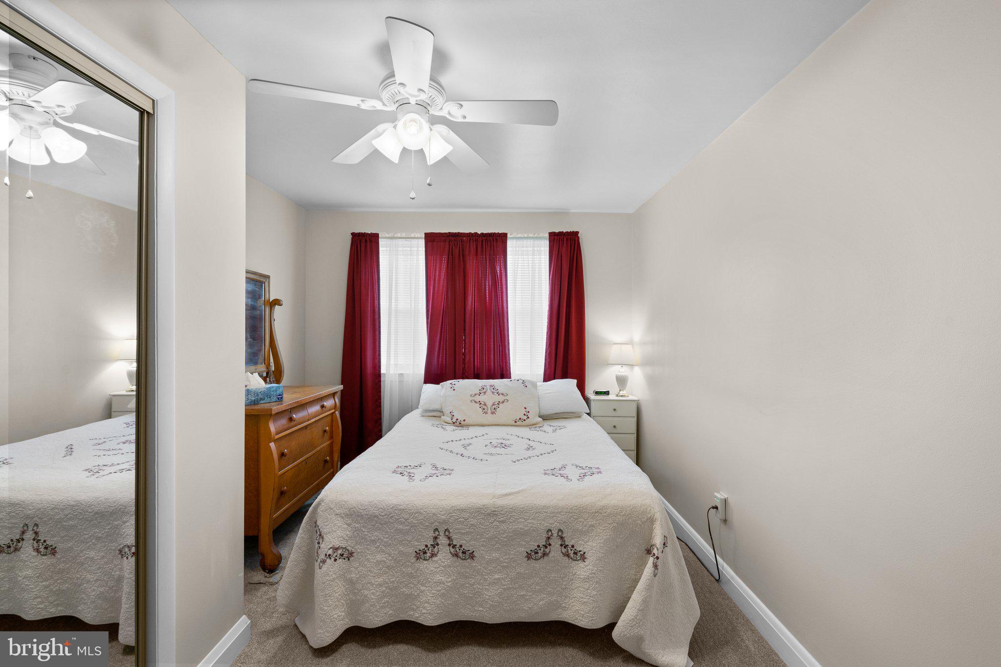 HAWTHORNE - Residential