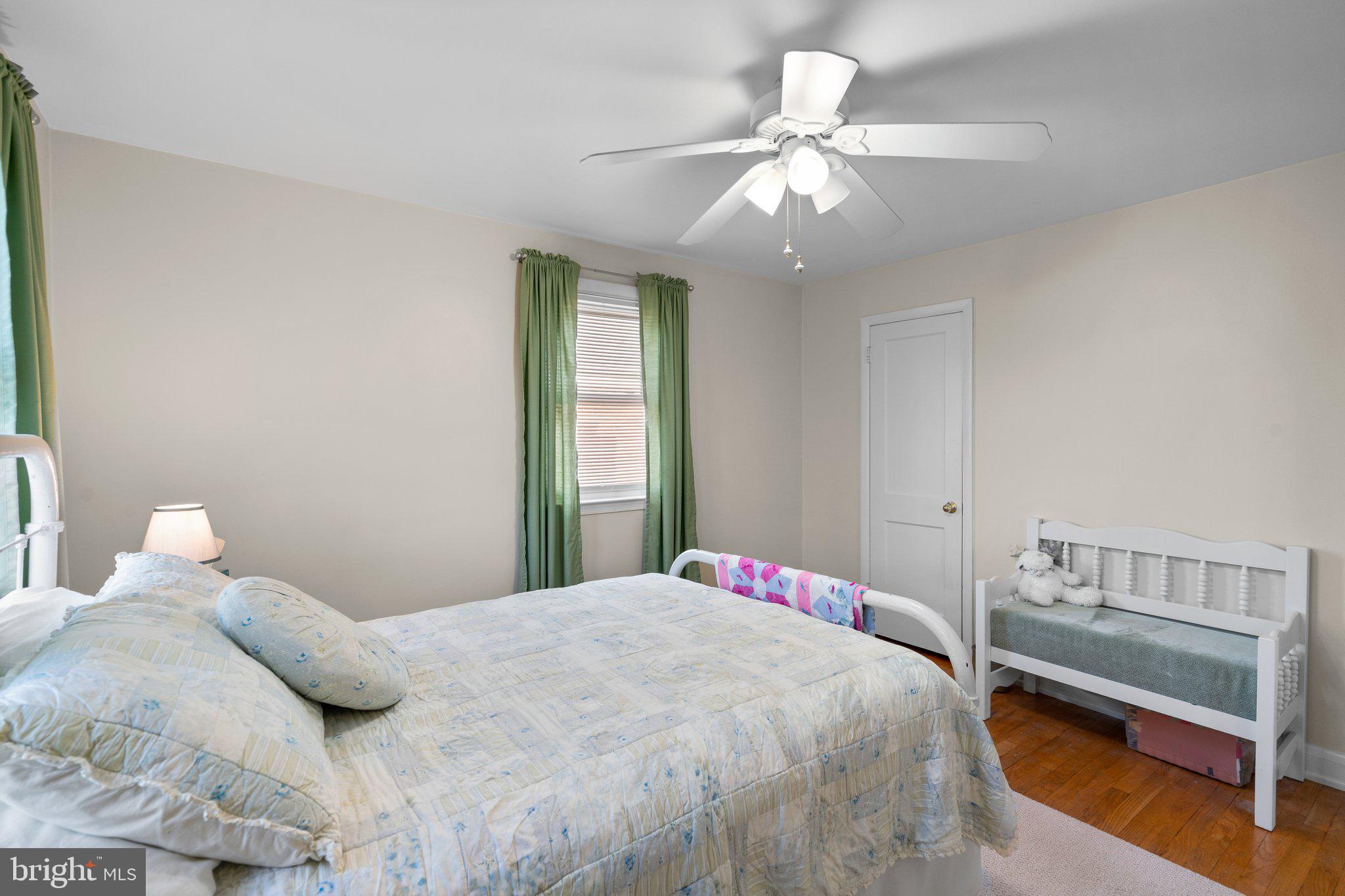 HAWTHORNE - Residential