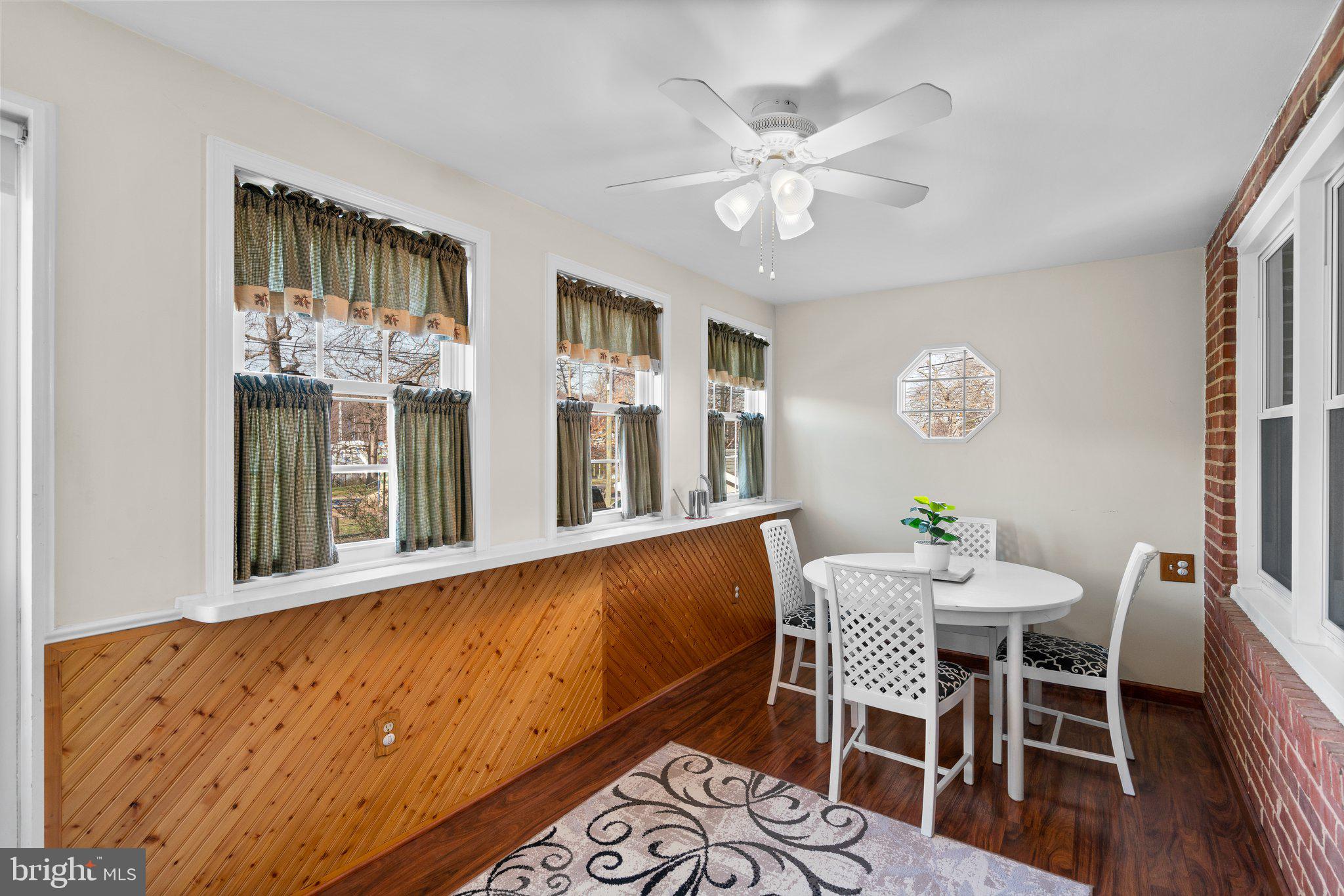 HAWTHORNE - Residential