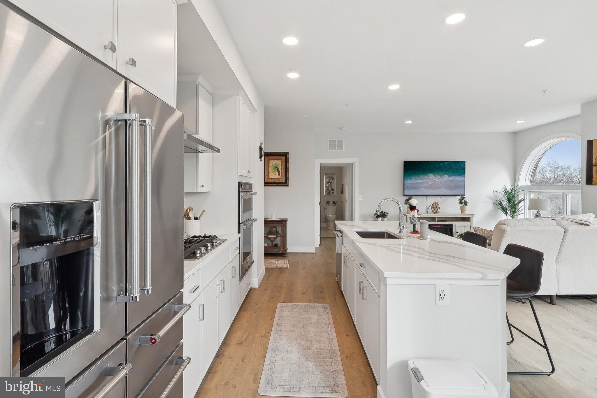 OLD TOWN NORTH - Residential