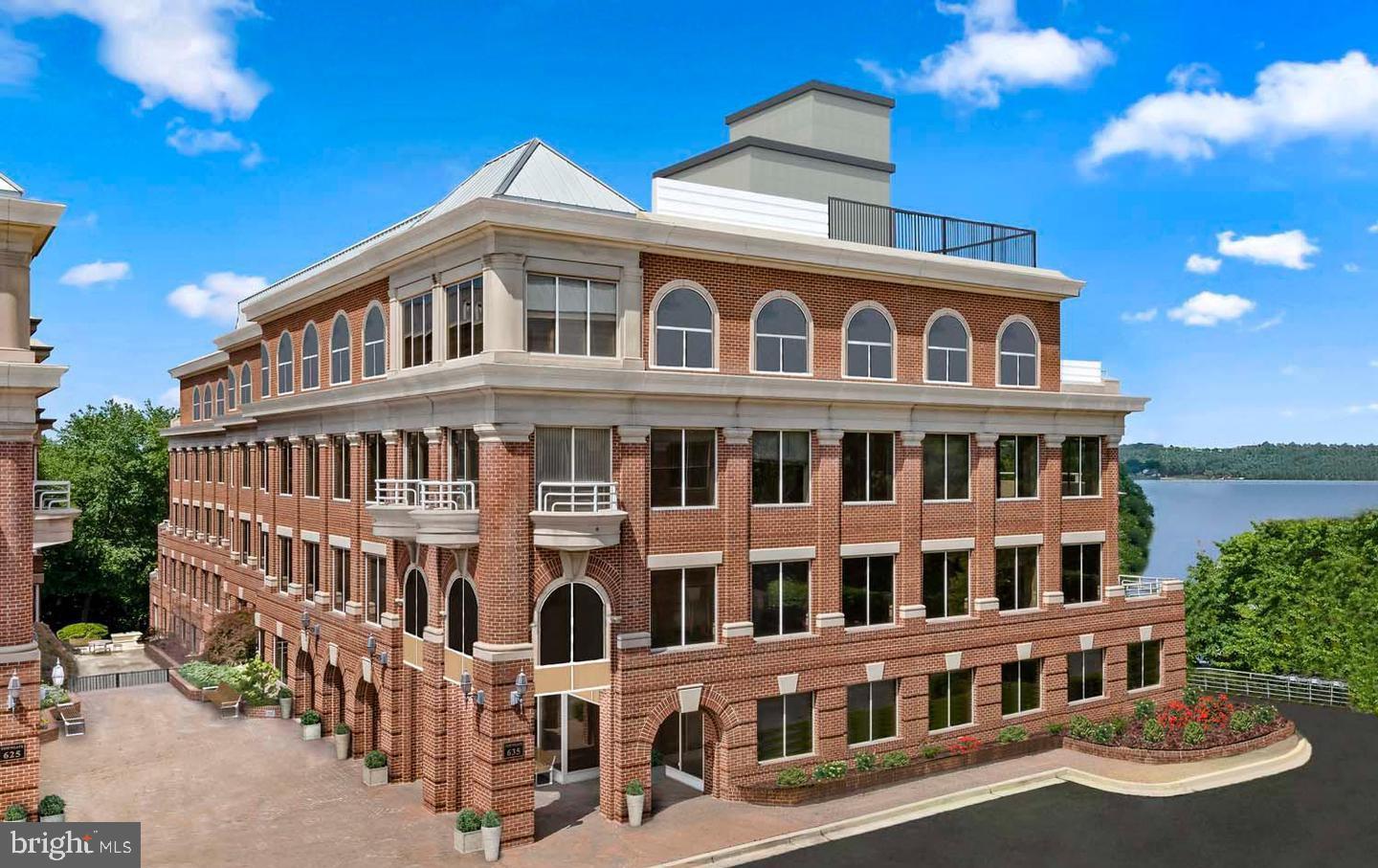 OLD TOWN NORTH - Residential