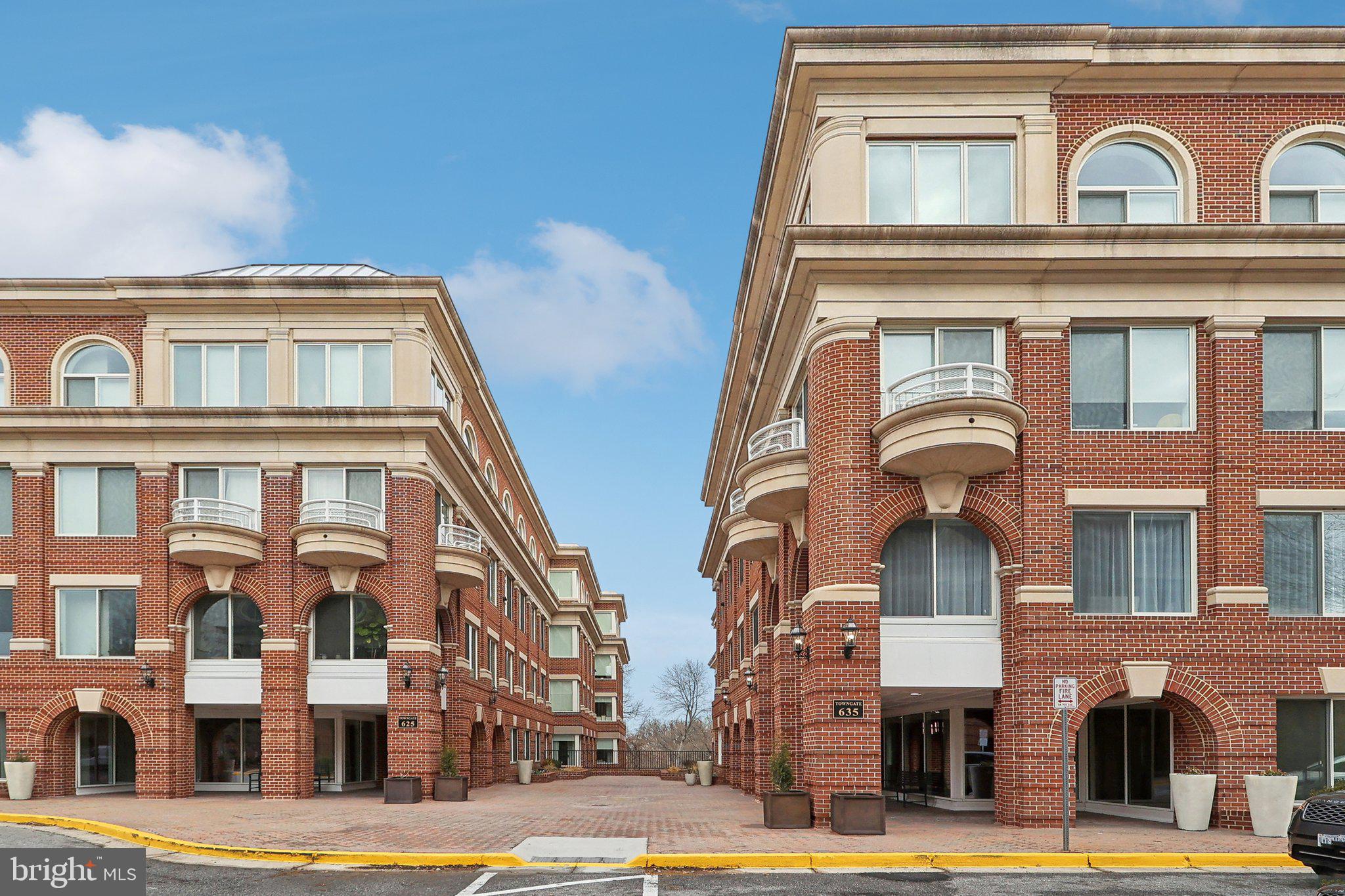 OLD TOWN NORTH - Residential