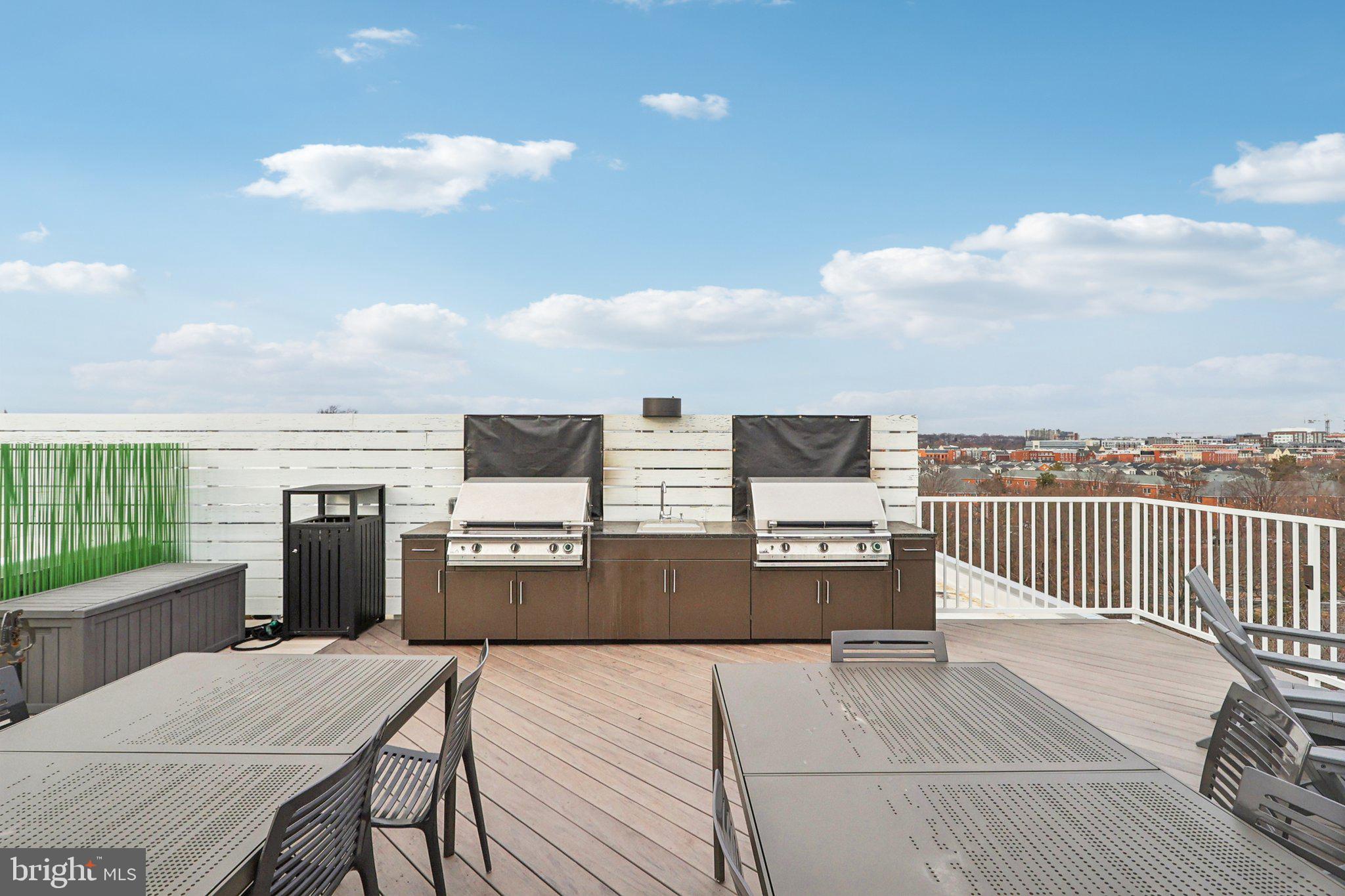 OLD TOWN NORTH - Residential