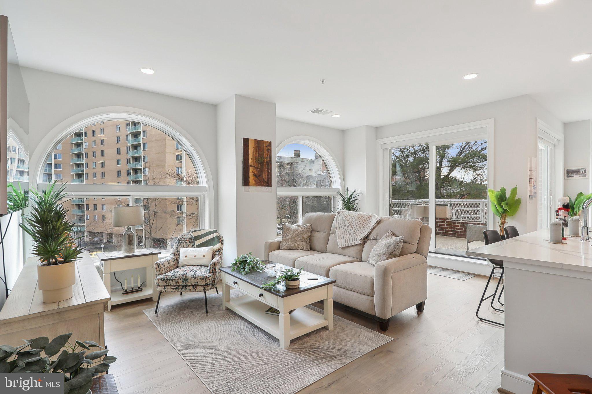 OLD TOWN NORTH - Residential