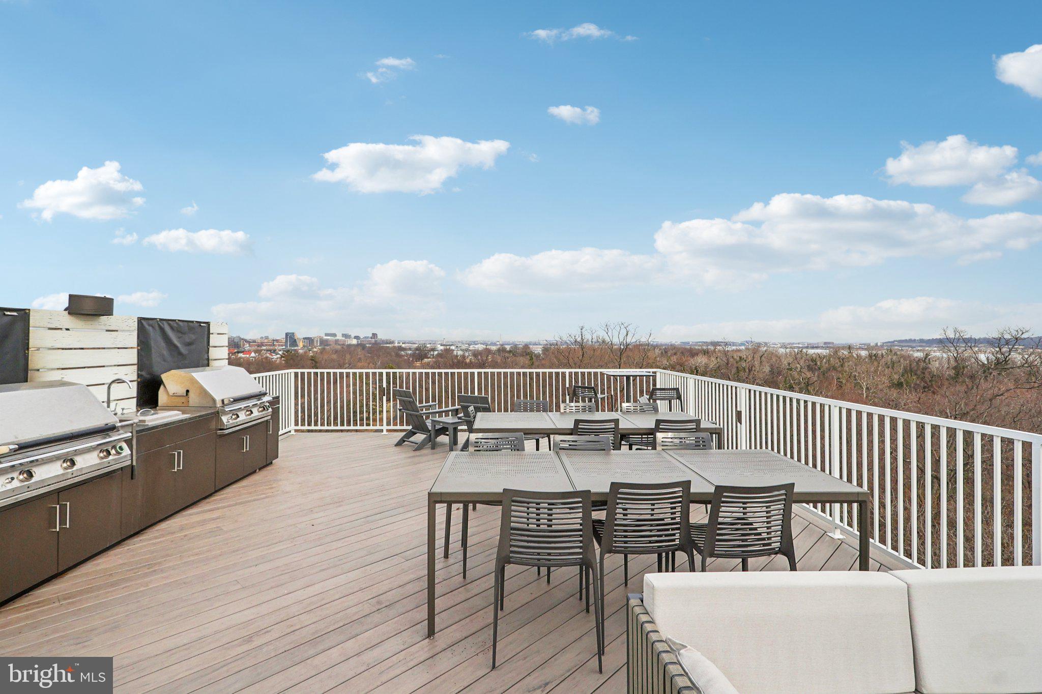 OLD TOWN NORTH - Residential