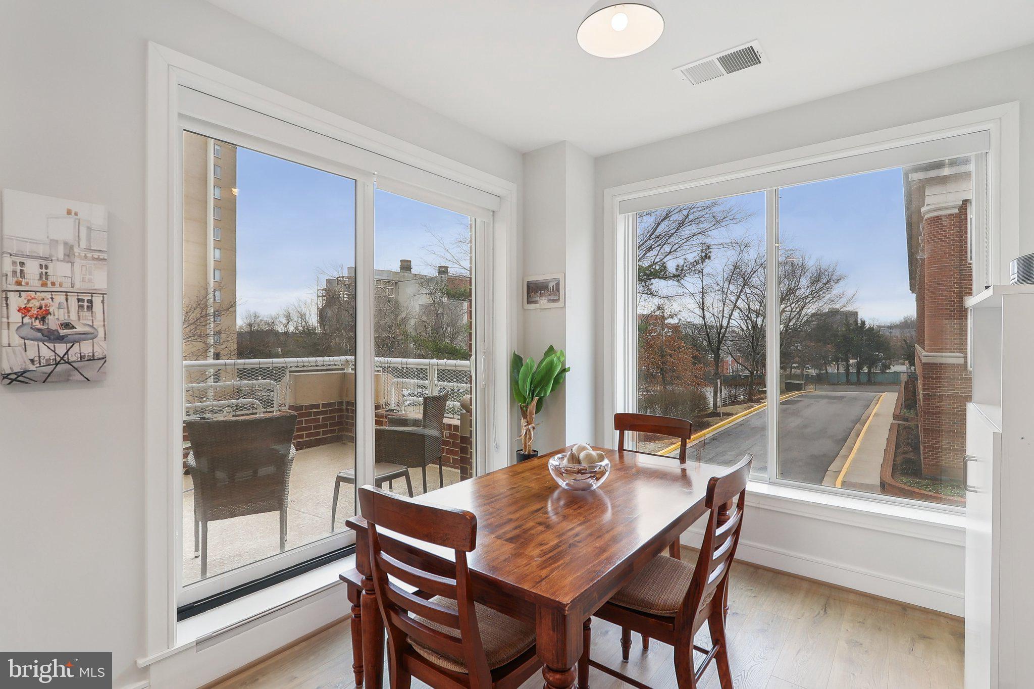 OLD TOWN NORTH - Residential