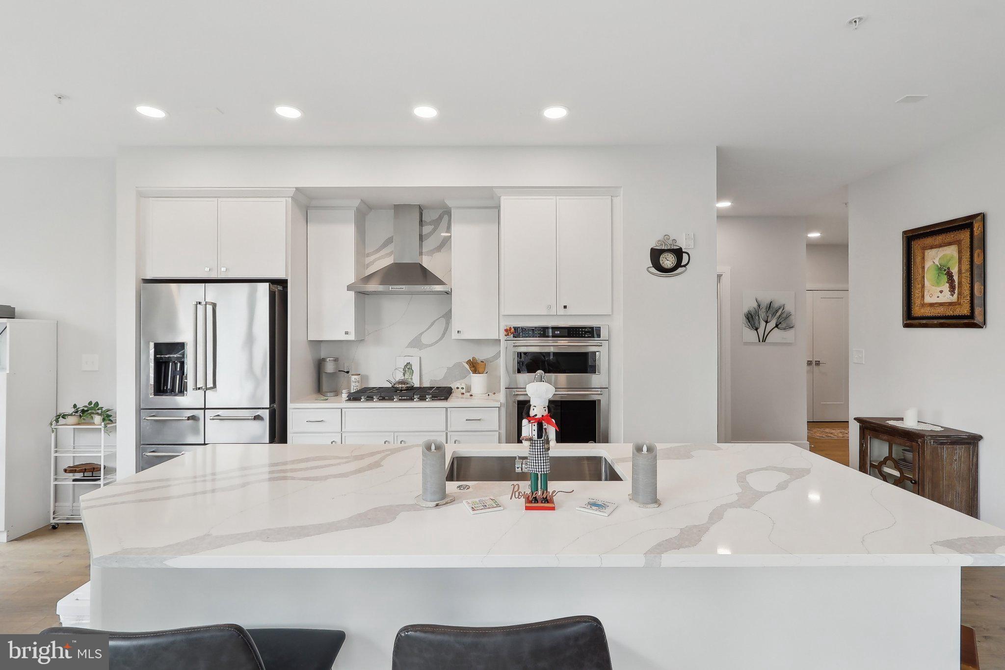 OLD TOWN NORTH - Residential