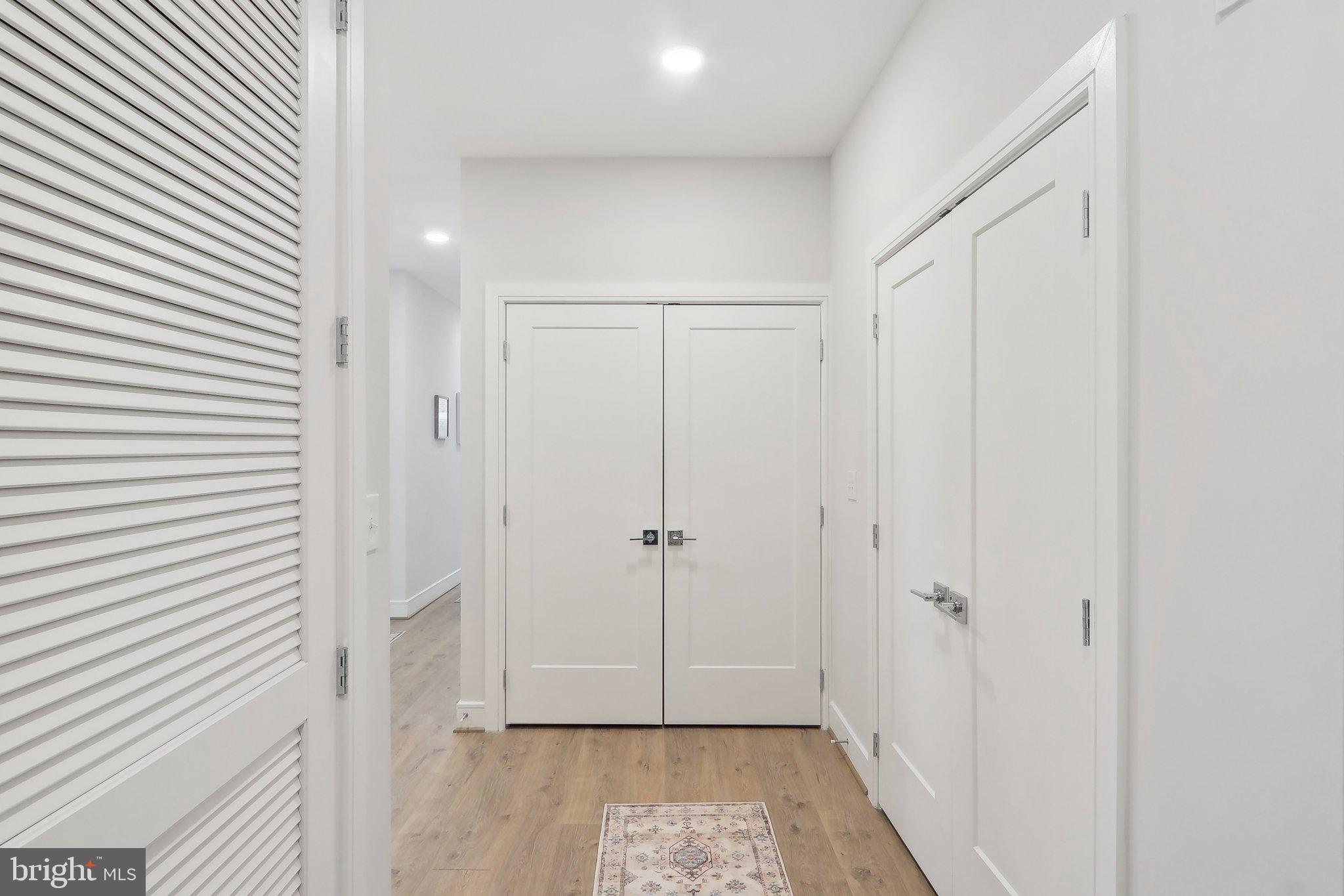 OLD TOWN NORTH - Residential