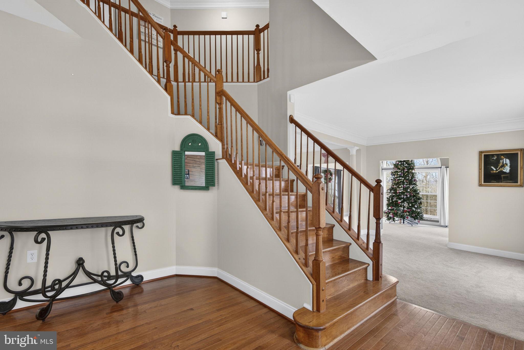 EQUESTRIAN ESTATES - Residential