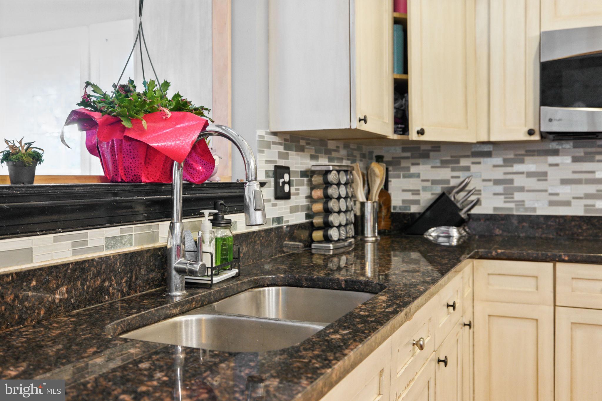 EQUESTRIAN ESTATES - Residential