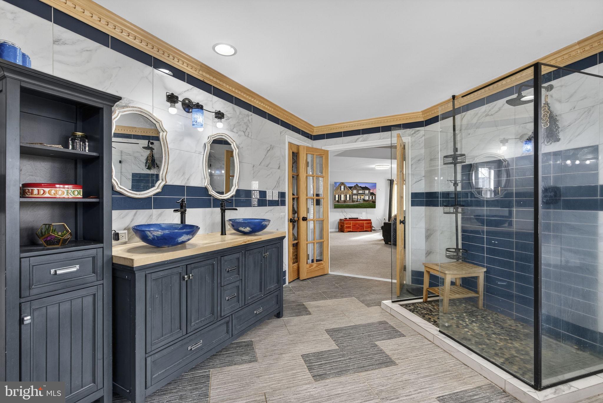 EQUESTRIAN ESTATES - Residential