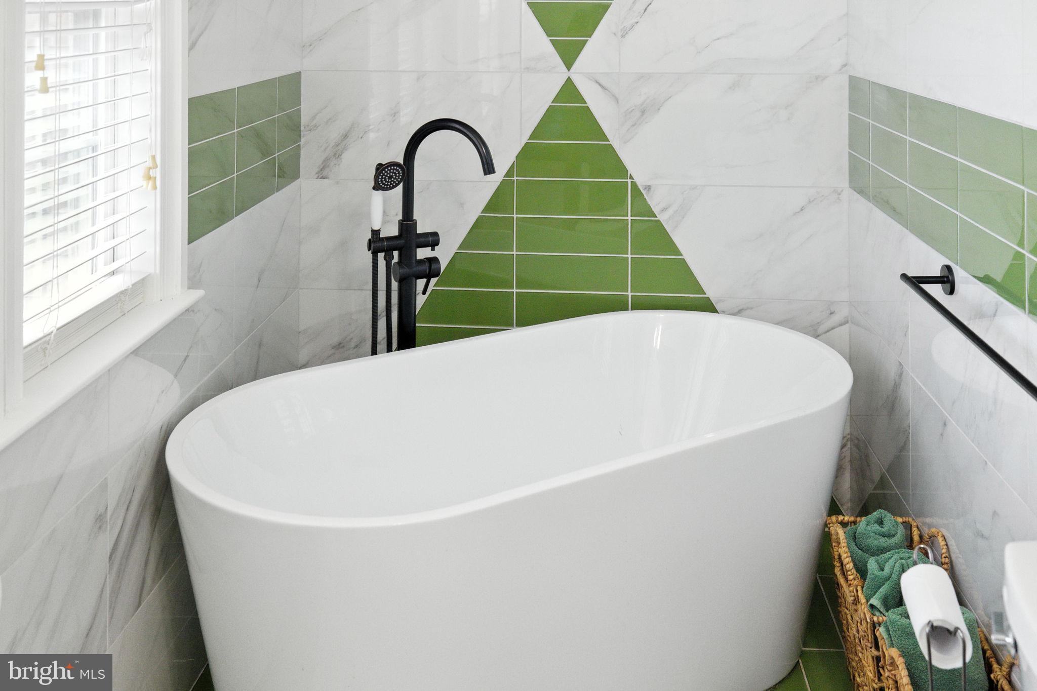 EQUESTRIAN ESTATES - Residential