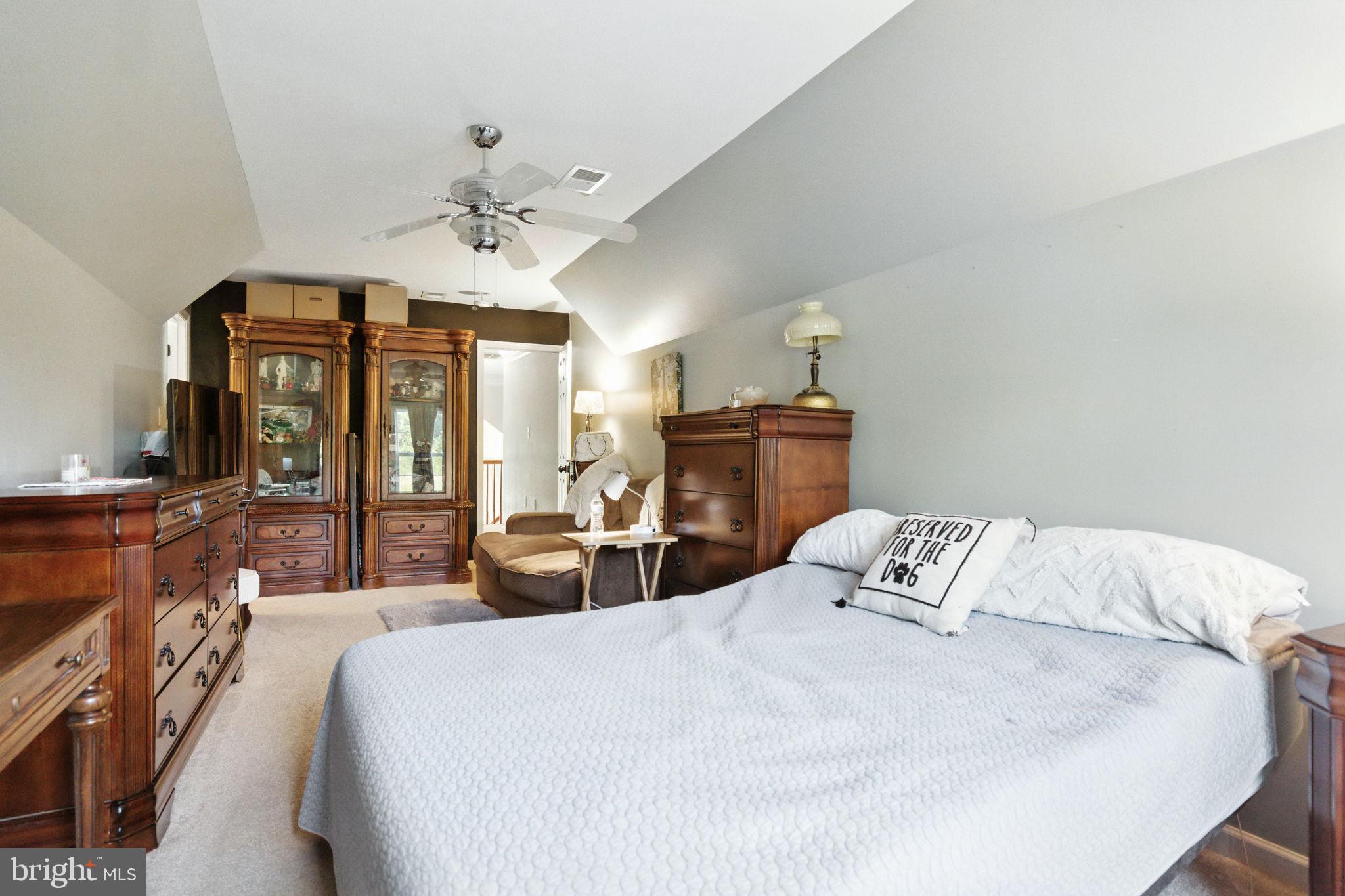 EQUESTRIAN ESTATES - Residential