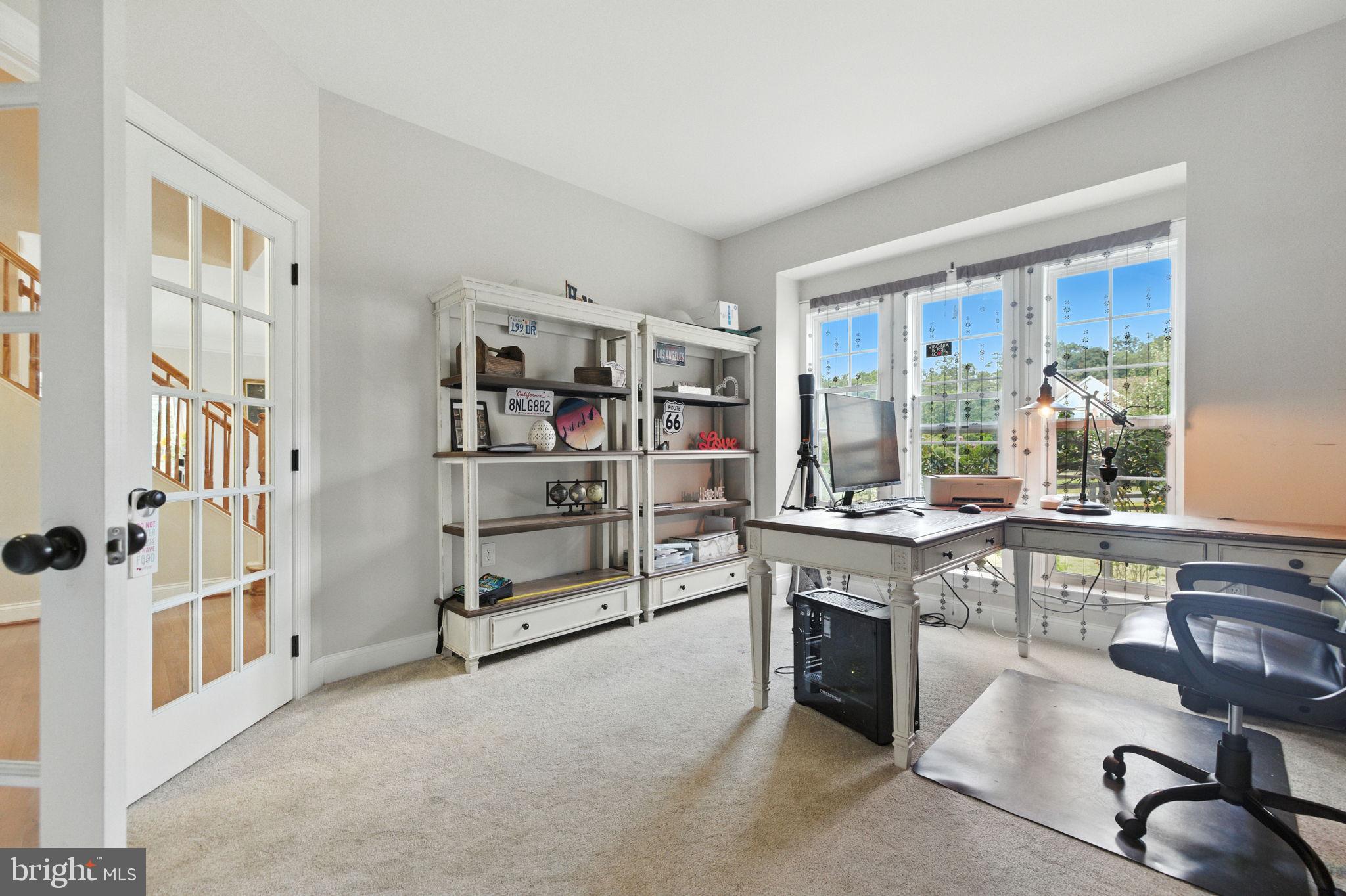 EQUESTRIAN ESTATES - Residential