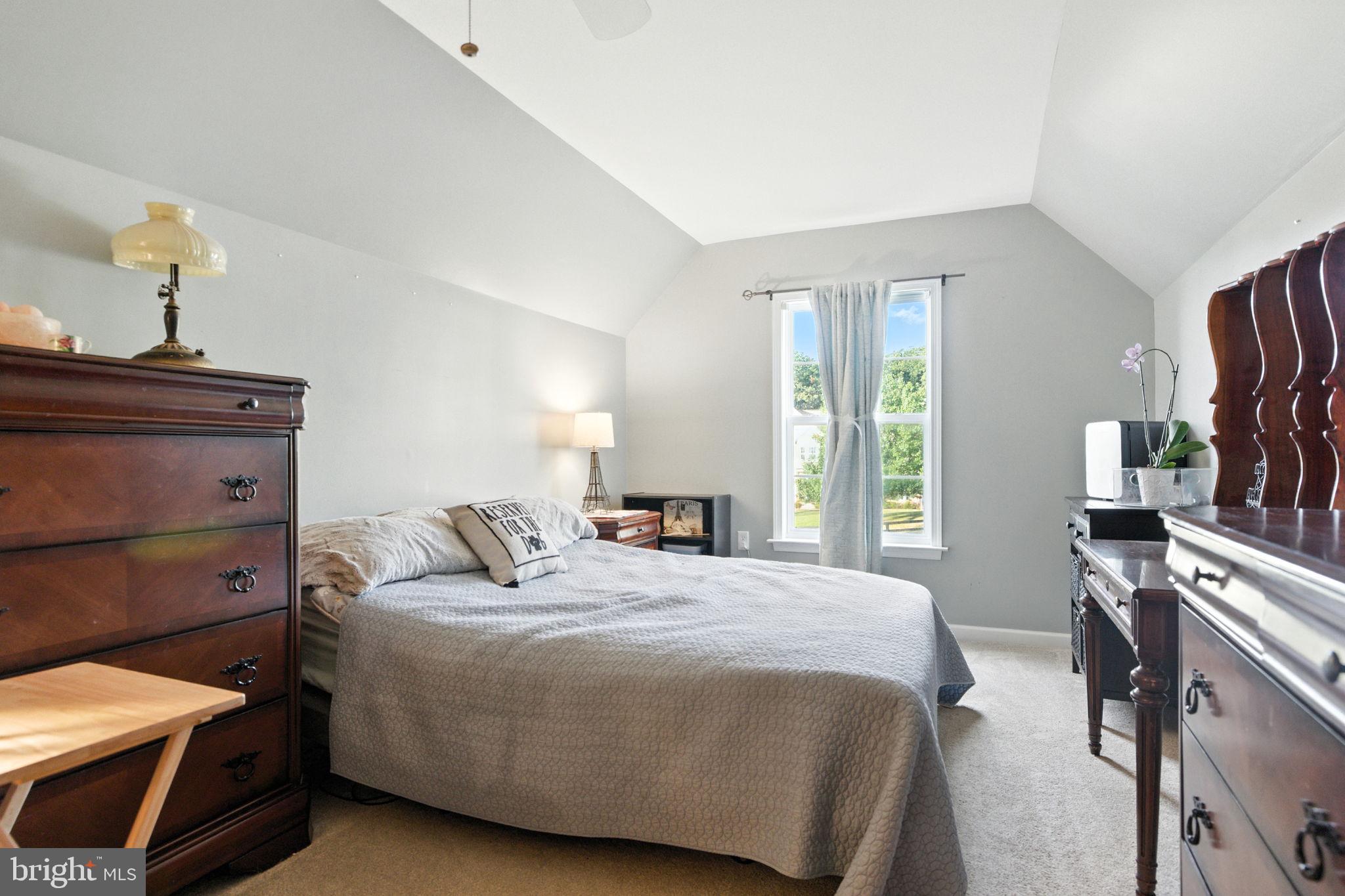 EQUESTRIAN ESTATES - Residential